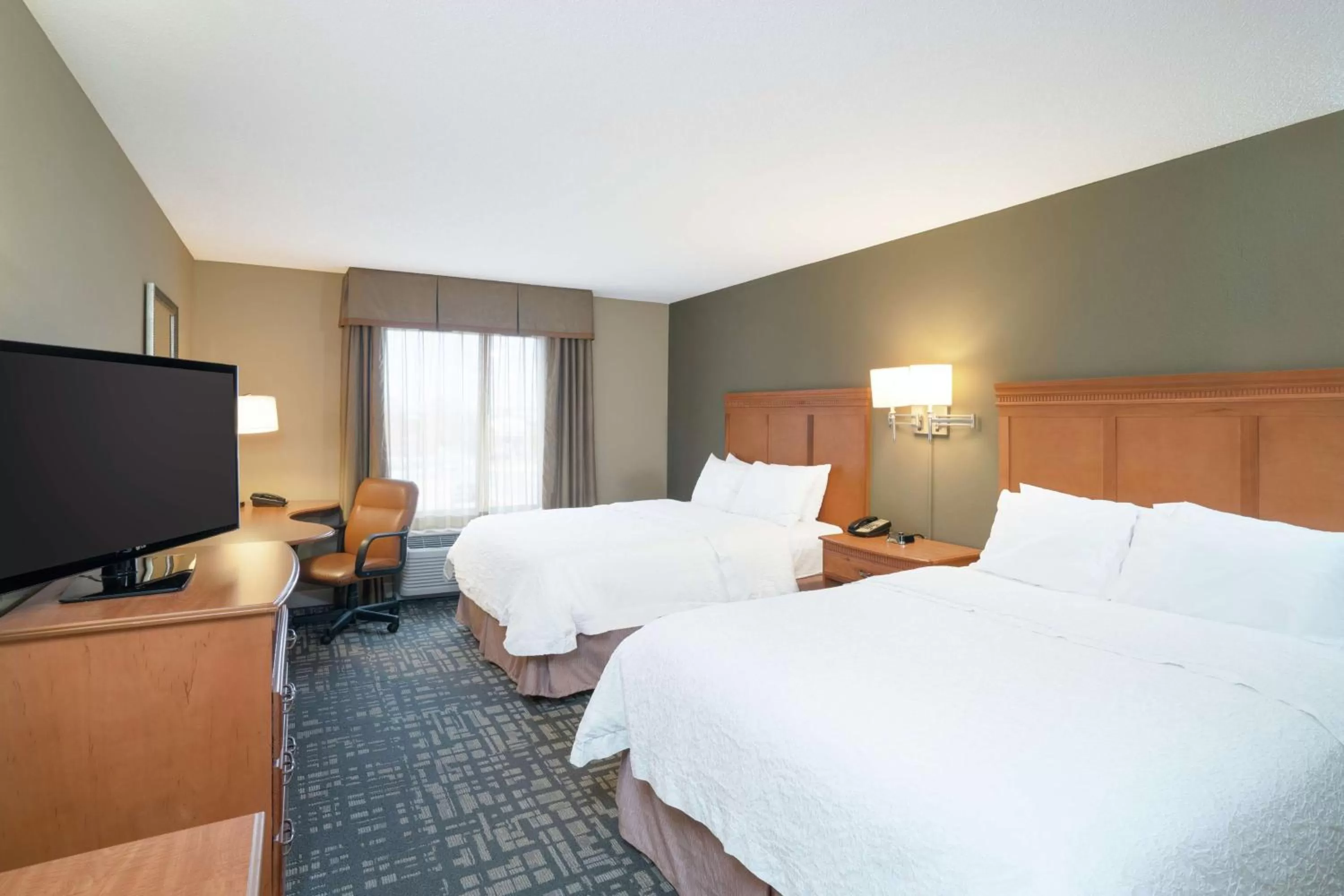 Queen Room - Non-Smoking in Hampton Inn & Suites Murfreesboro
