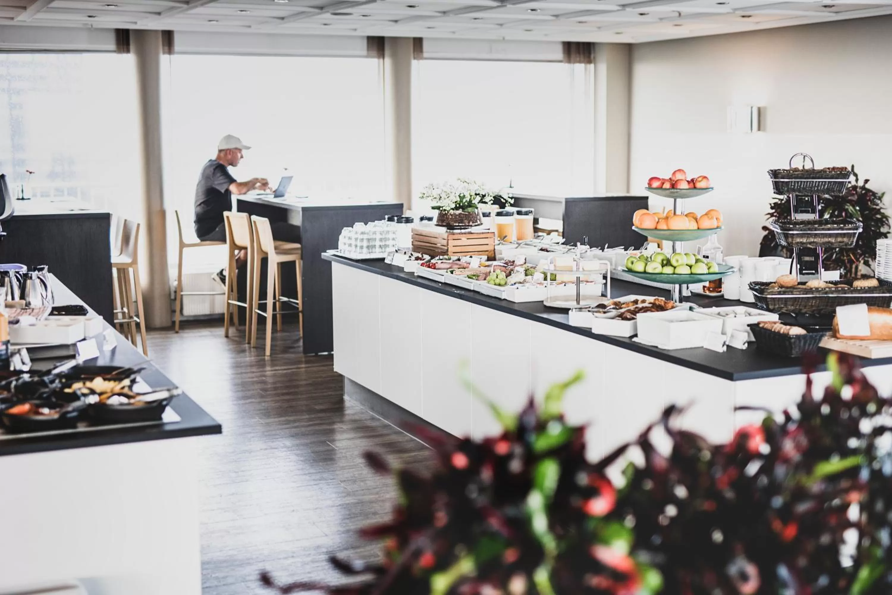 Restaurant/places to eat in Hotel Atlantic