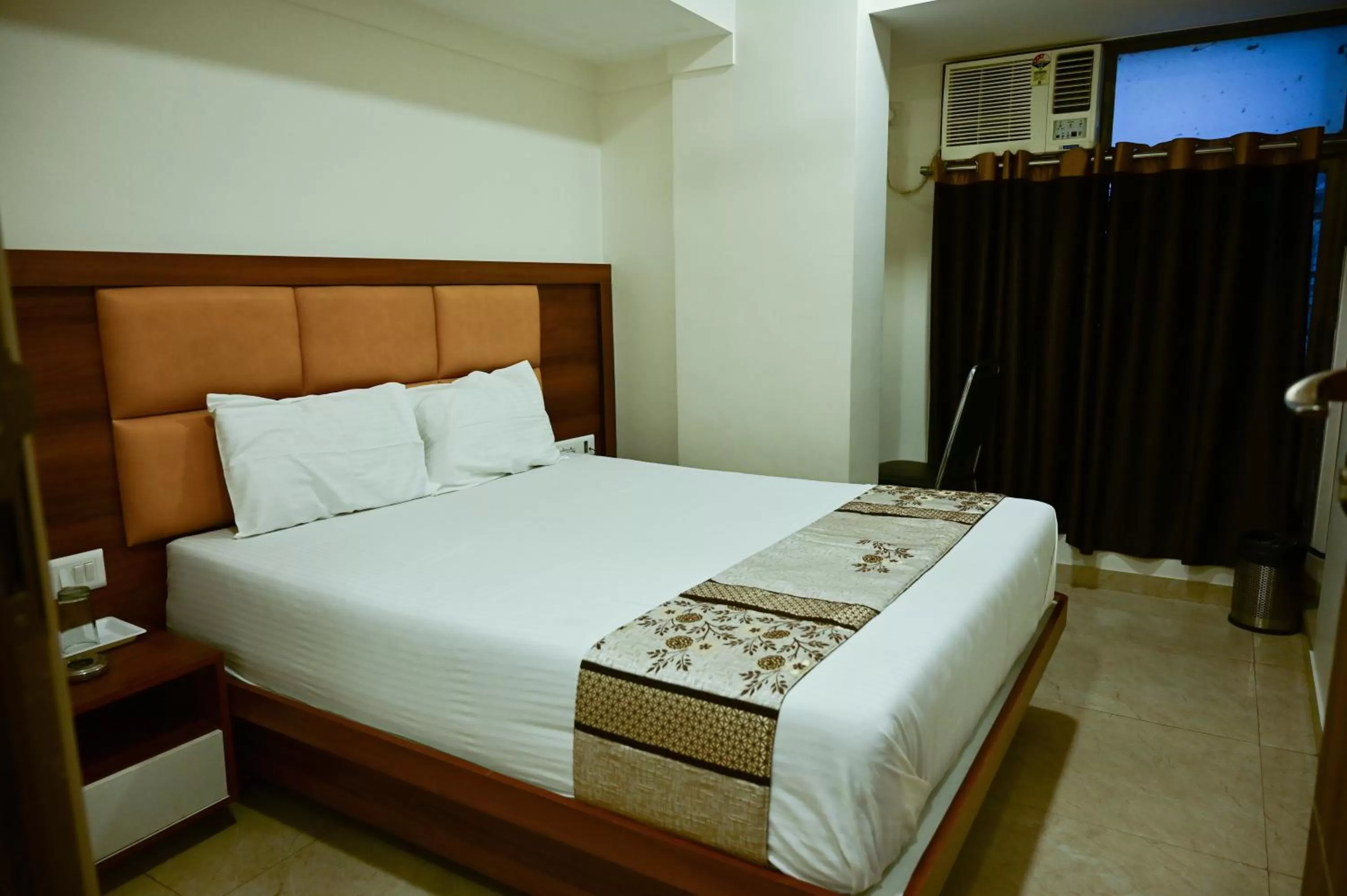 Bedroom, Bed in Hotel Diamora Residency