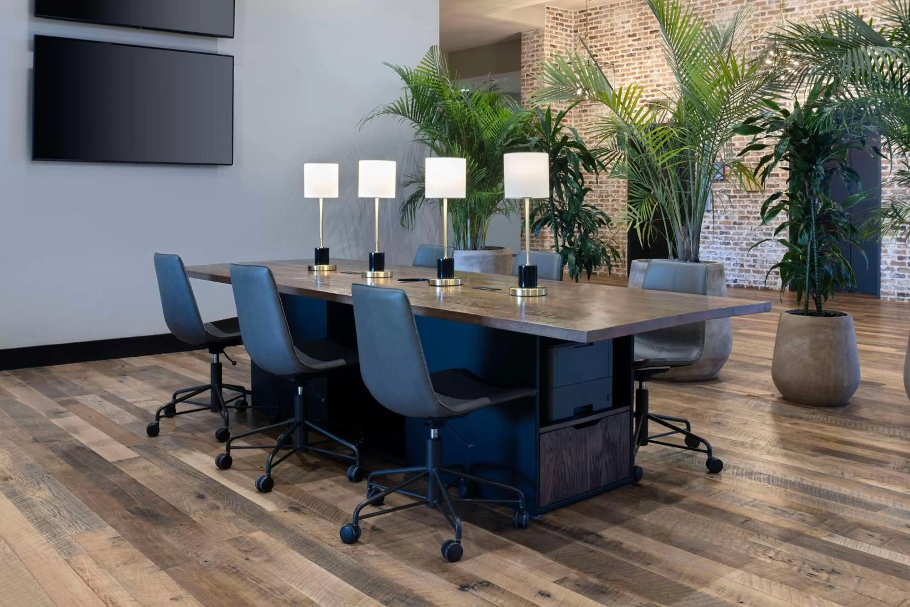 Lobby or reception in Embassy Suites By Hilton Bowling Green