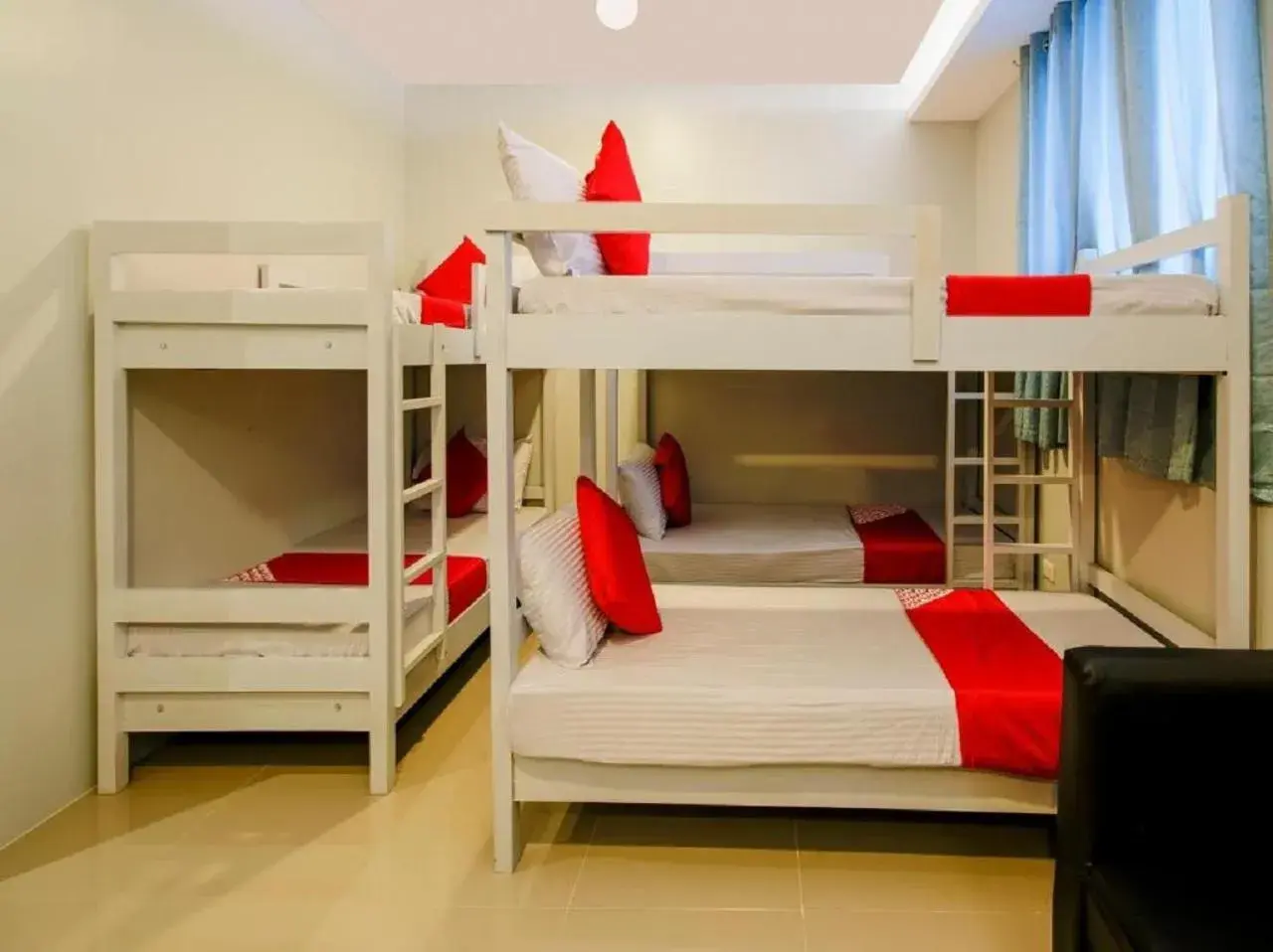 Bunk Bed in Carcar Eco Farm Resorts by HiveRooms