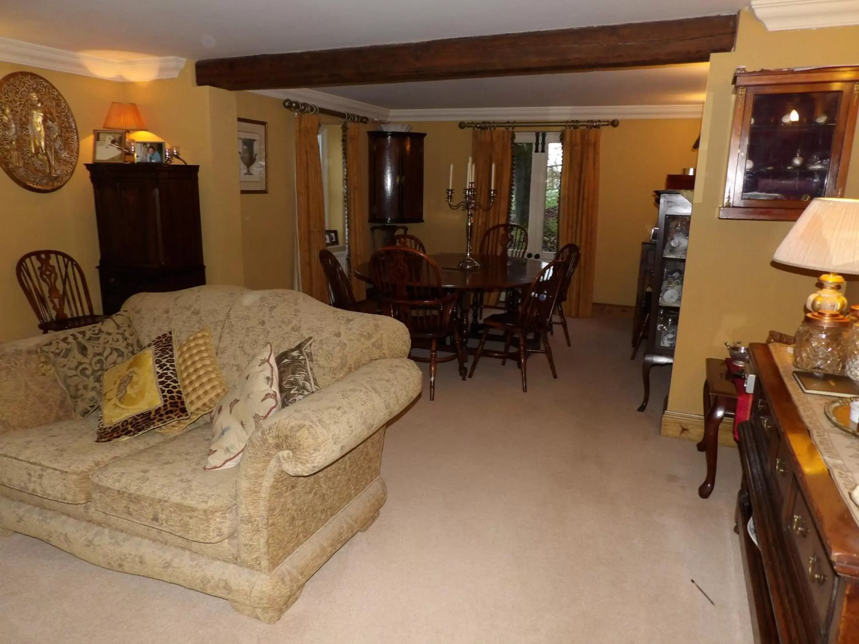 Dining area in Broccoli Bottom