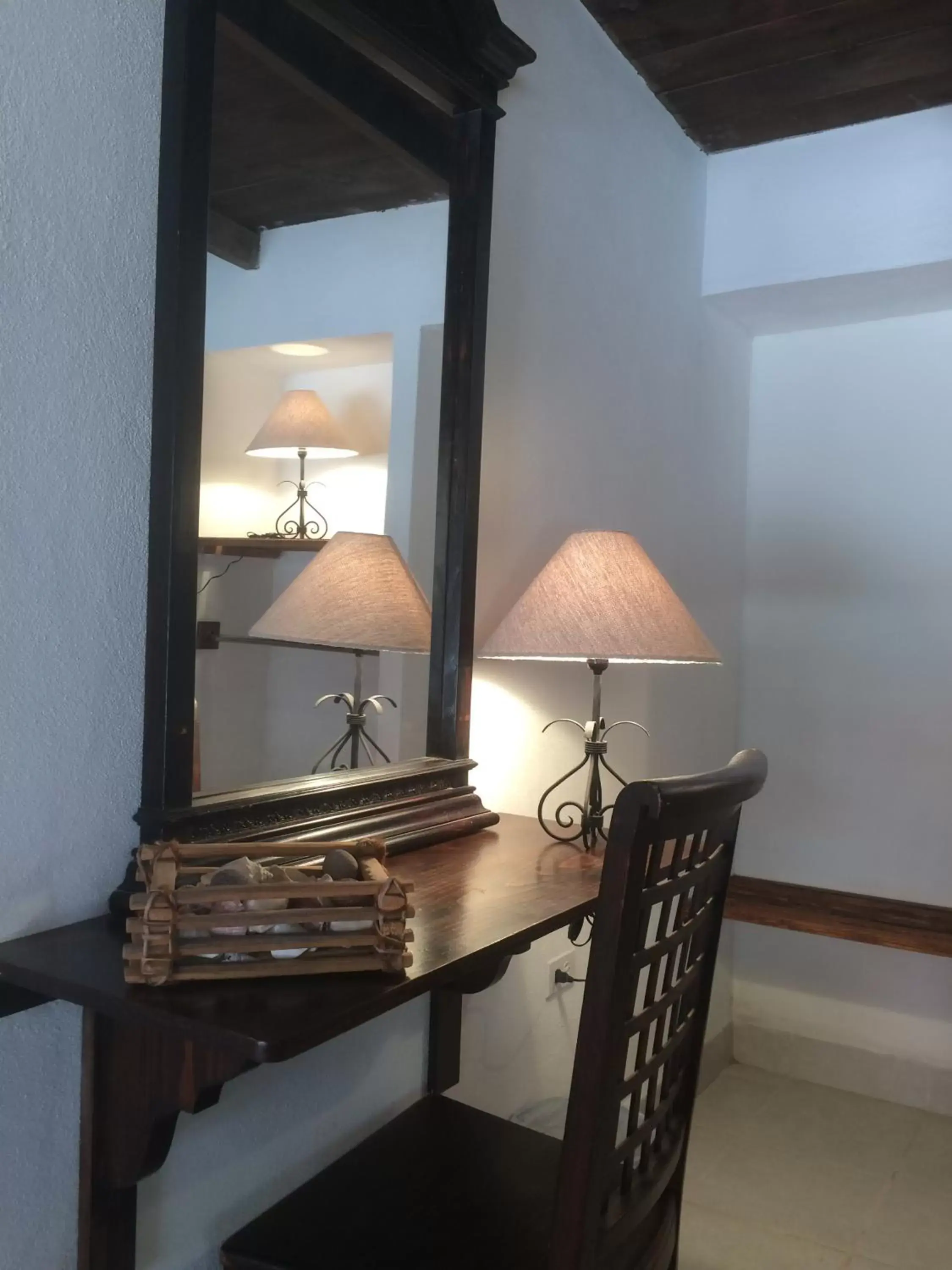 Decorative detail, Kitchen/Kitchenette in Hotel 1697 Loreto