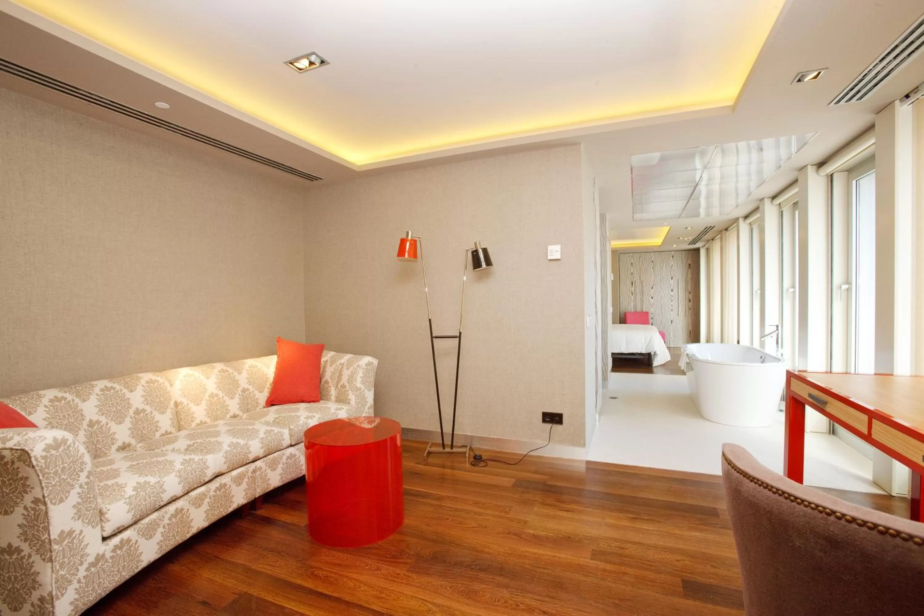 Balcony/Terrace, Bed in Hotel Alfonso