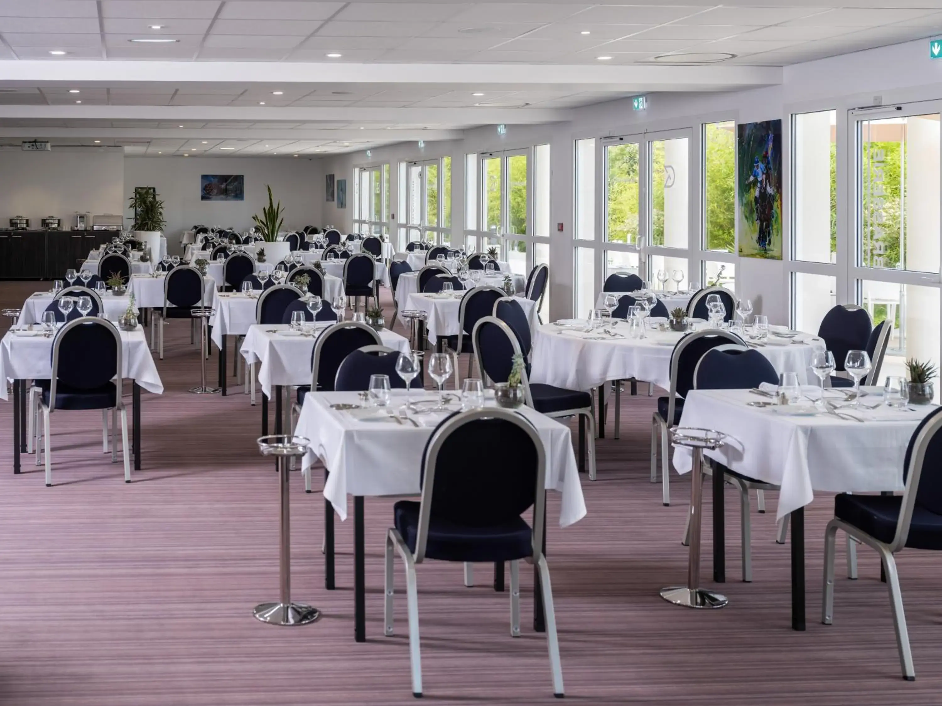 Restaurant/Places to Eat in Golden Tulip La Baule