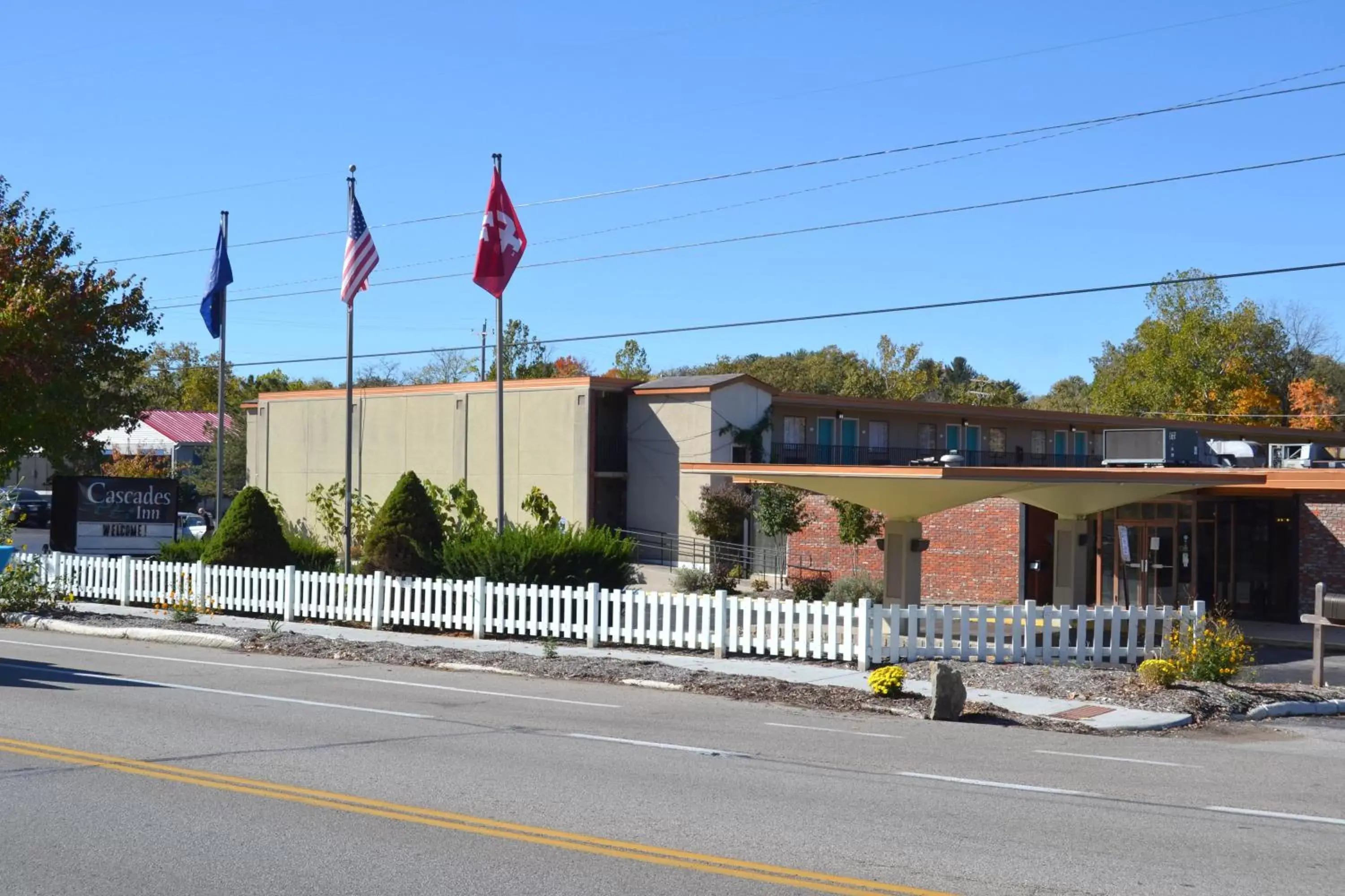 Property Building in Cascades Inn