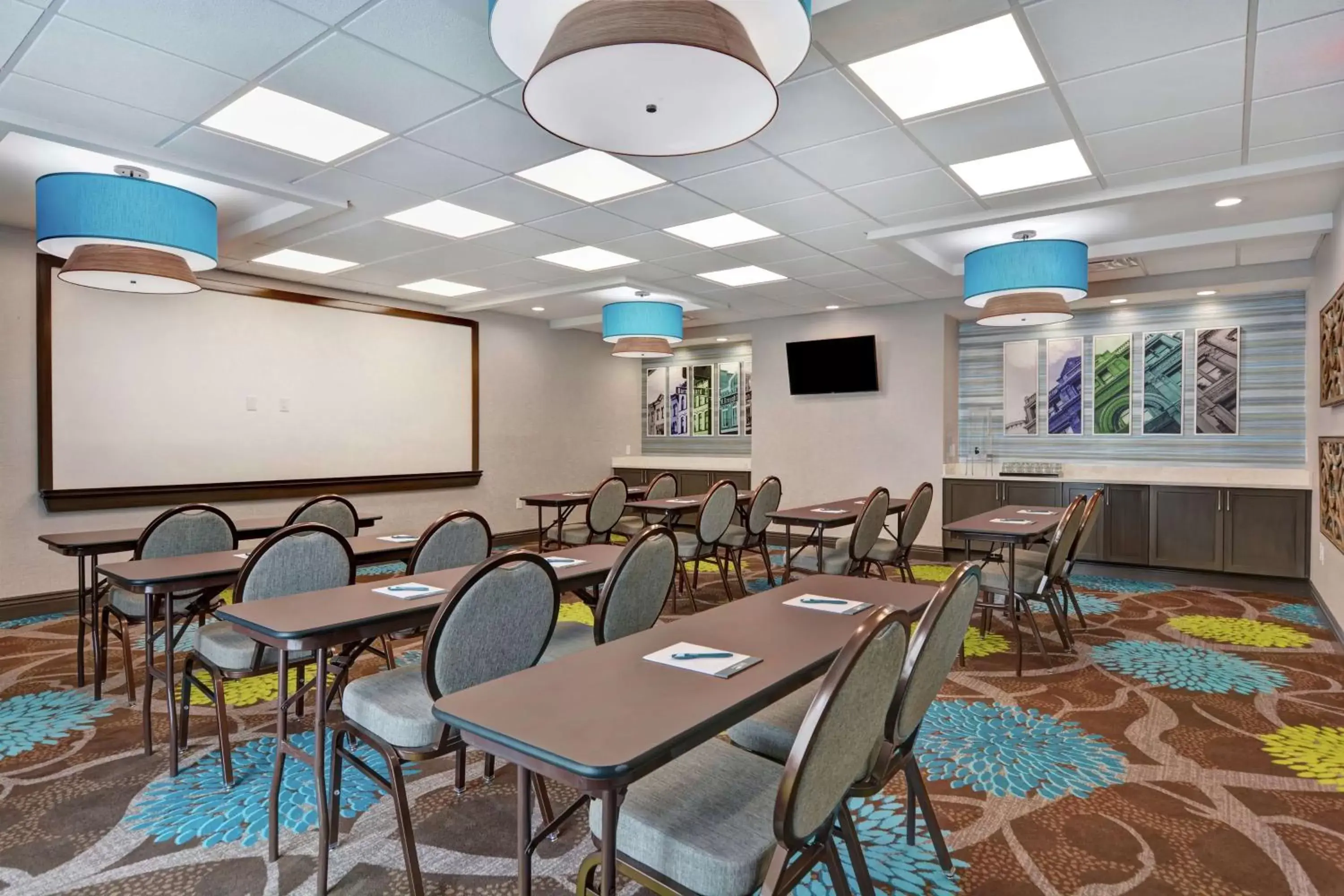 Meeting/conference room, Restaurant/Places to Eat in Homewood Suites By Hilton Savannah Airport