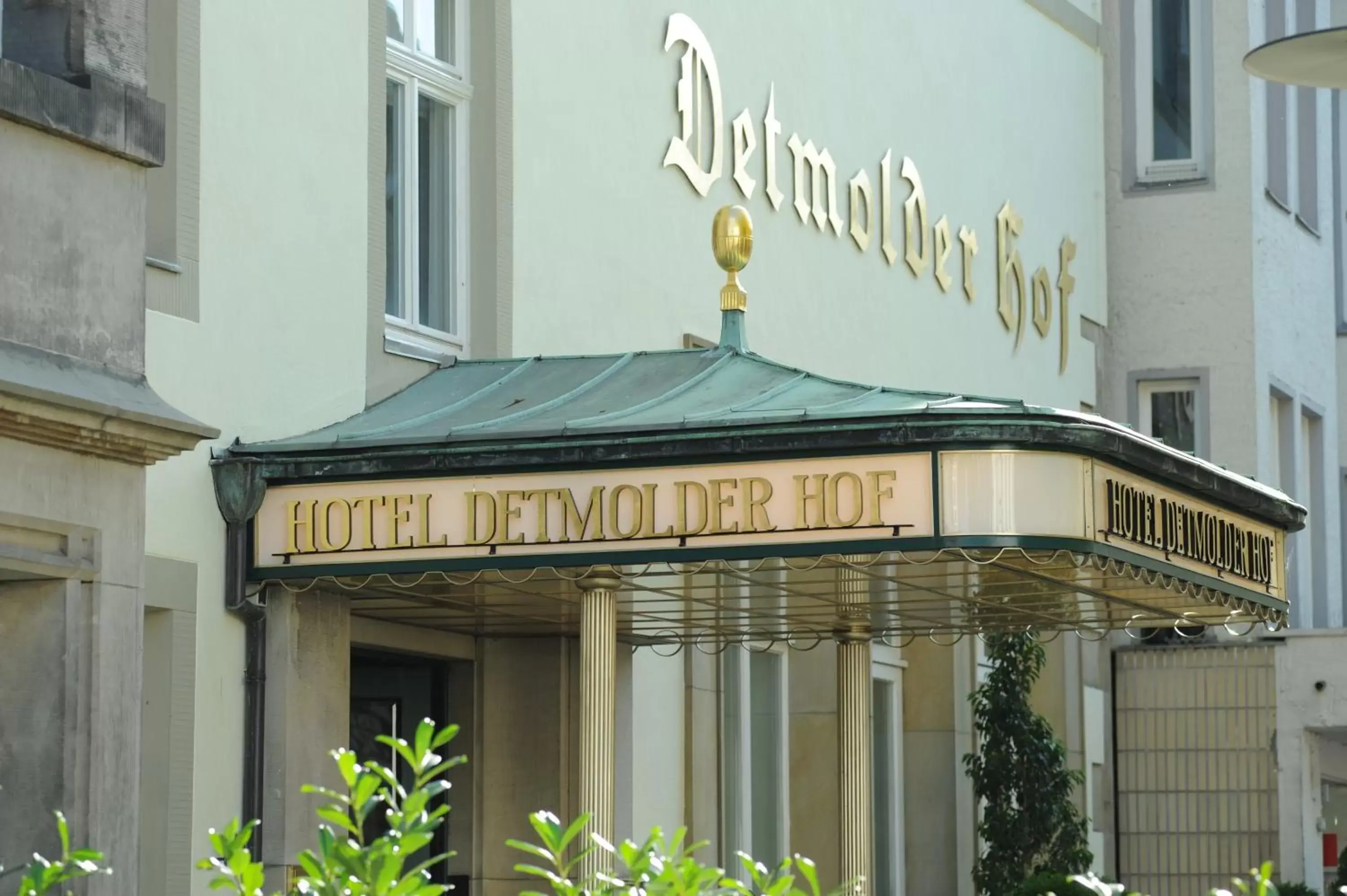 Facade/entrance, Property Logo/Sign in Hotel Detmolder Hof