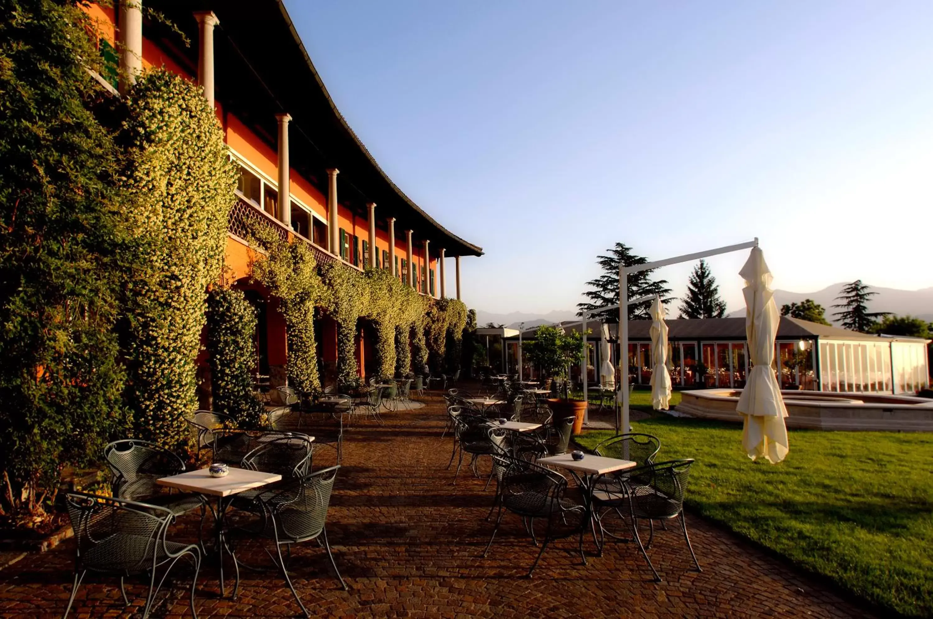 Garden, Property Building in Villa Principe Leopoldo - Ticino Hotels Group