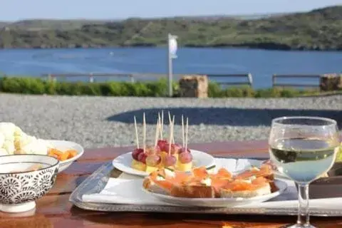 Food in Clifden Bay Lodge