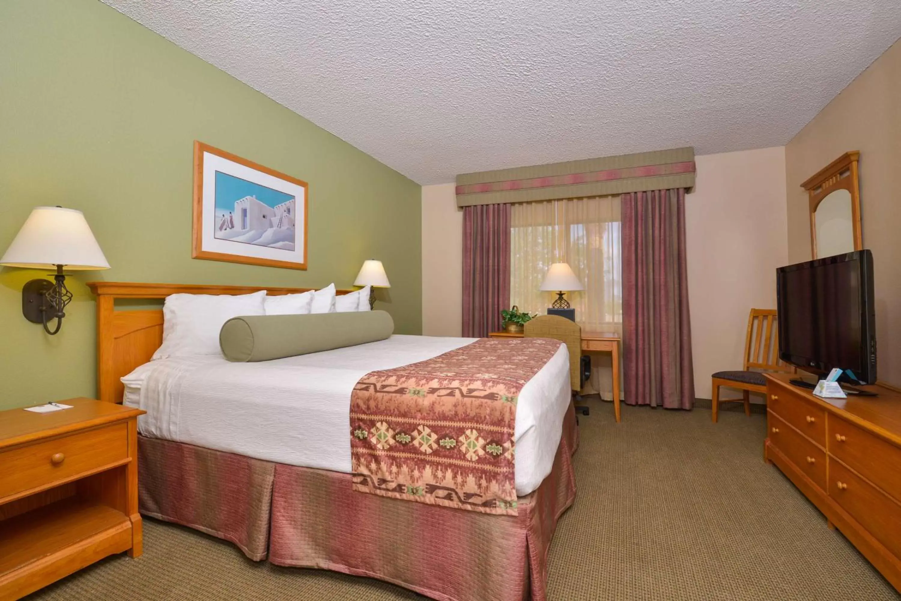 Photo of the whole room, Bed in Best Western Plus King's Inn and Suites