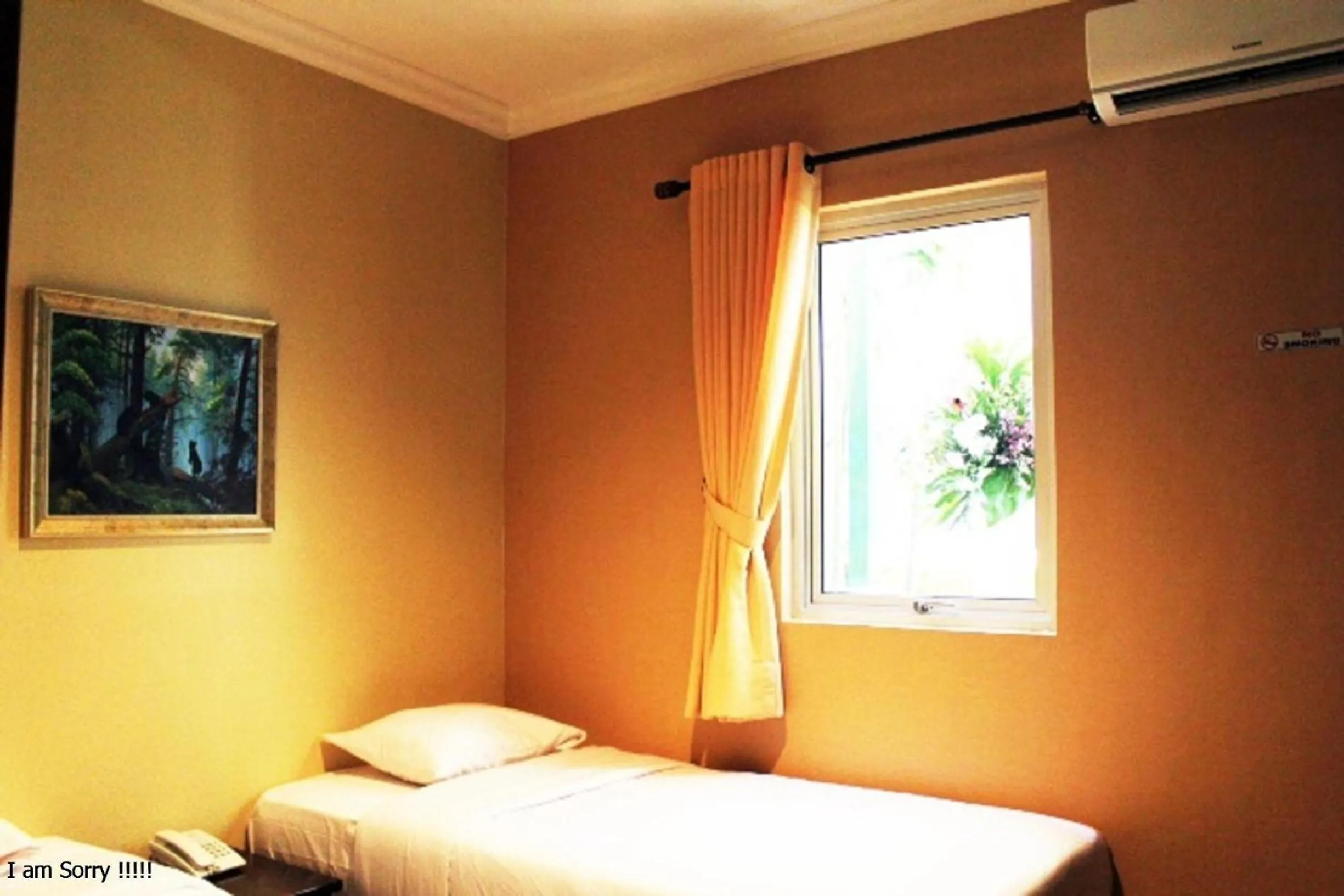 Bedroom, Bed in Twins Hotel