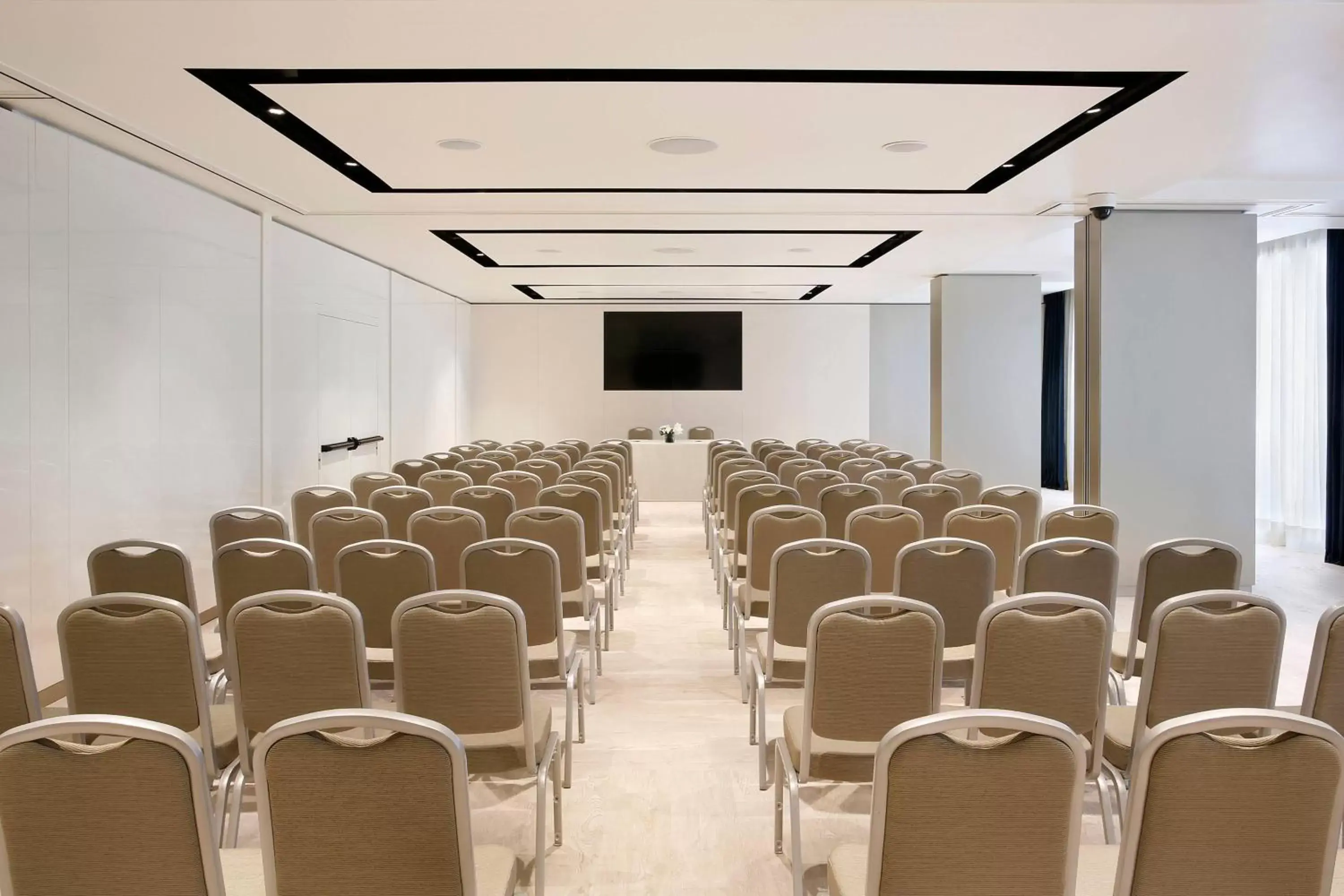 Meeting/conference room in Excelsior Hotel Gallia, a Luxury Collection Hotel, Milan