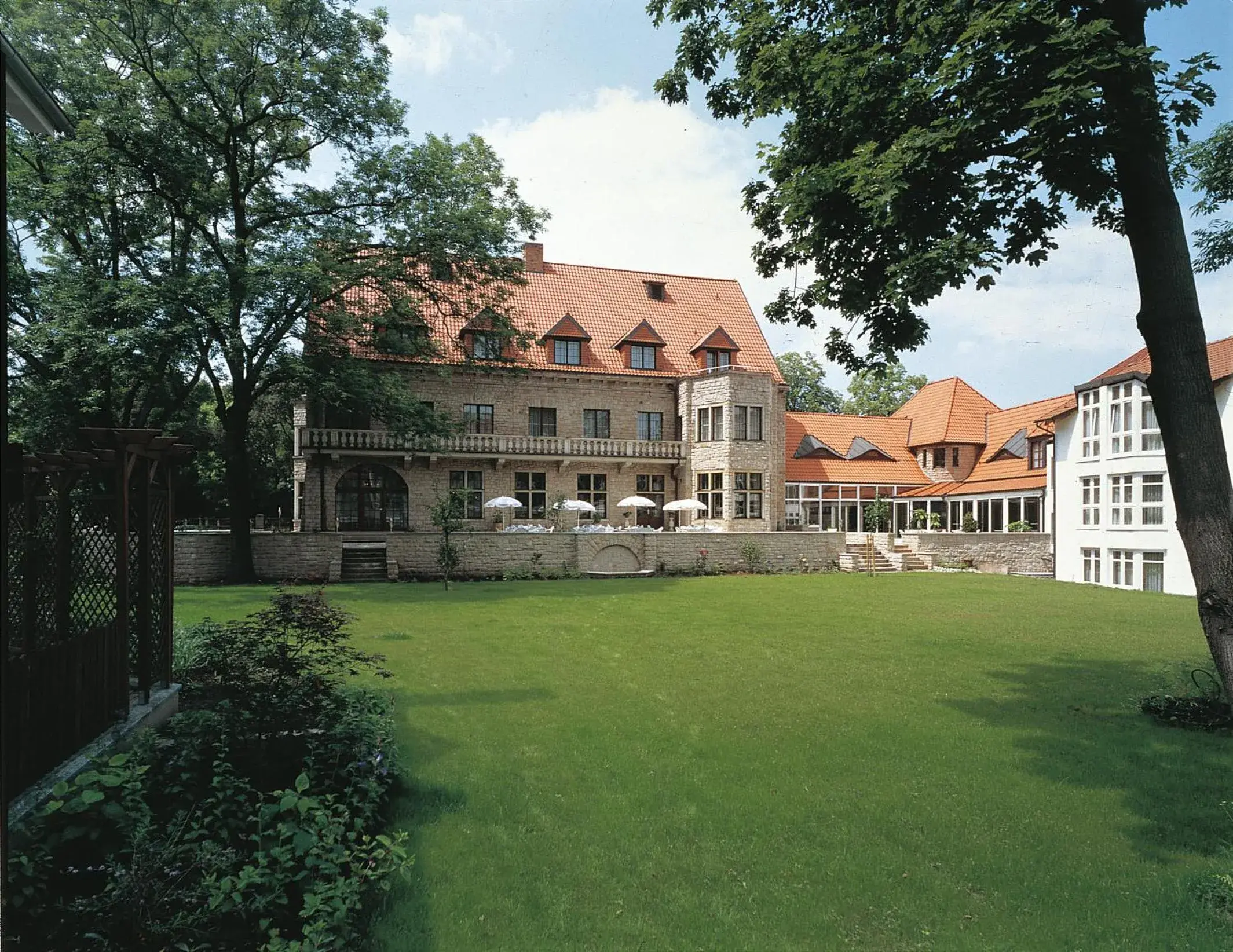 Area and facilities, Property Building in Parkhotel Unter den Linden