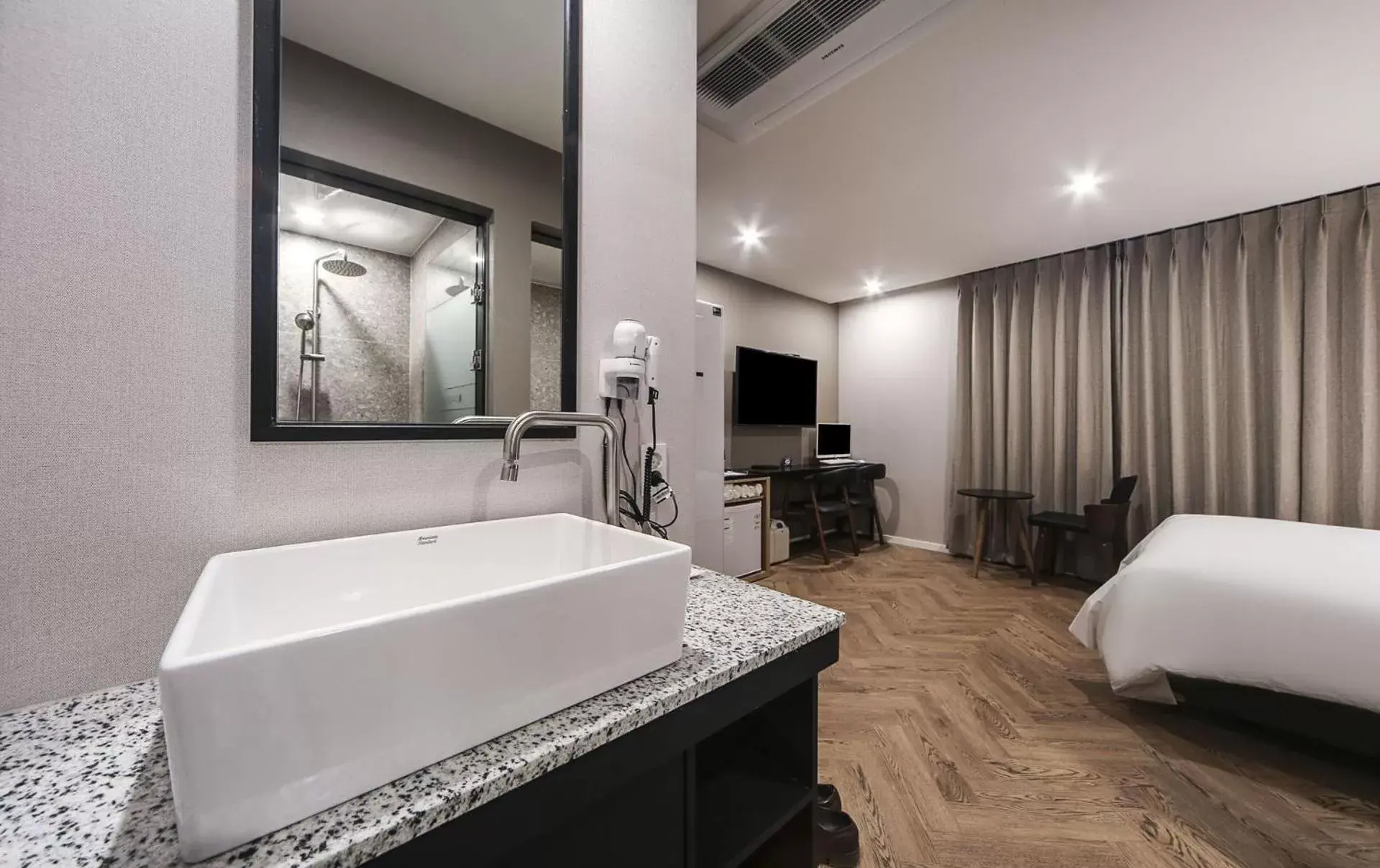 Photo of the whole room, Bathroom in Maron Hotel Nampo