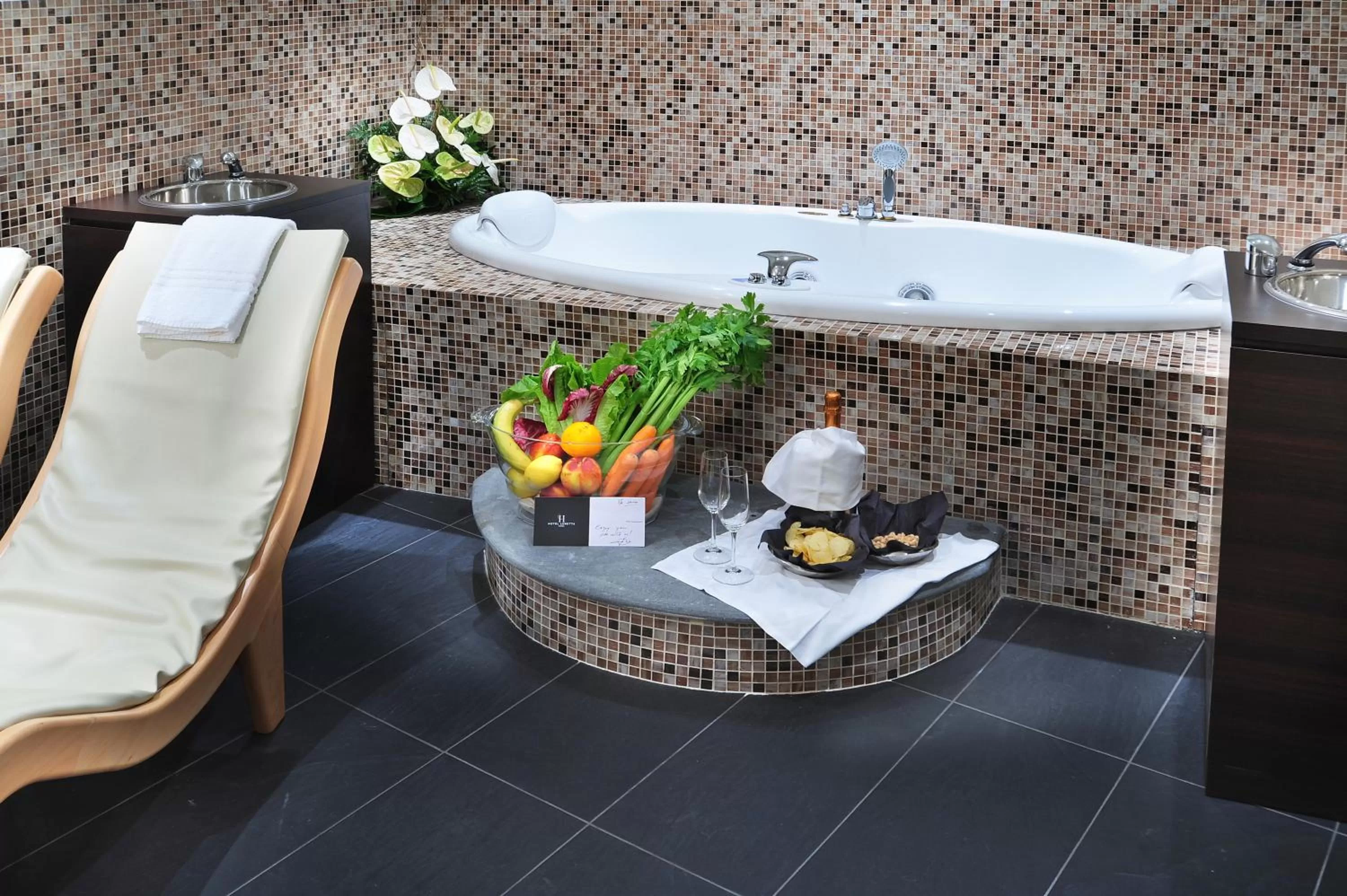 Spa and wellness centre/facilities in Hotel Lunetta