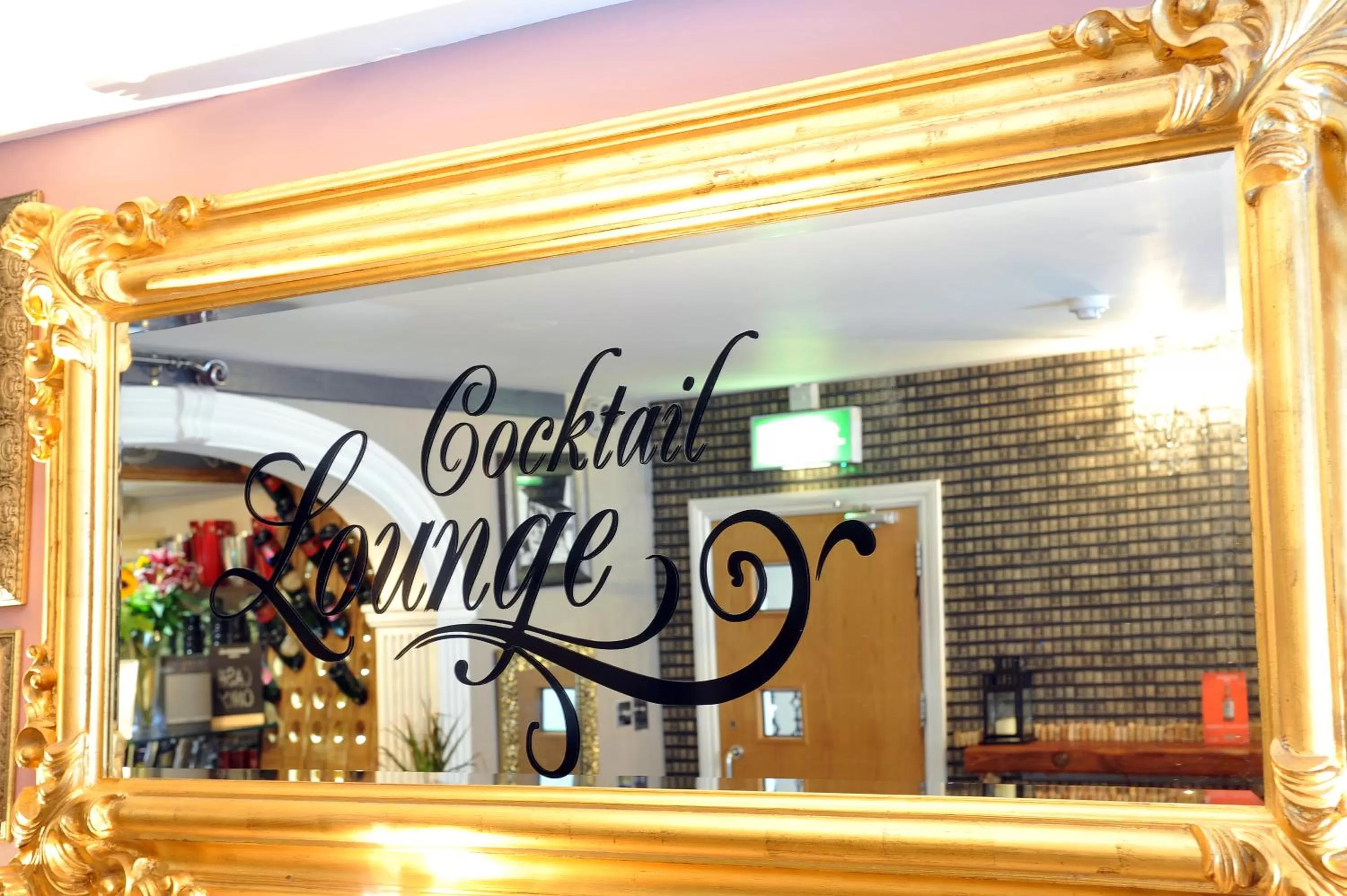 Lounge or bar in The Kings Arms Hotel