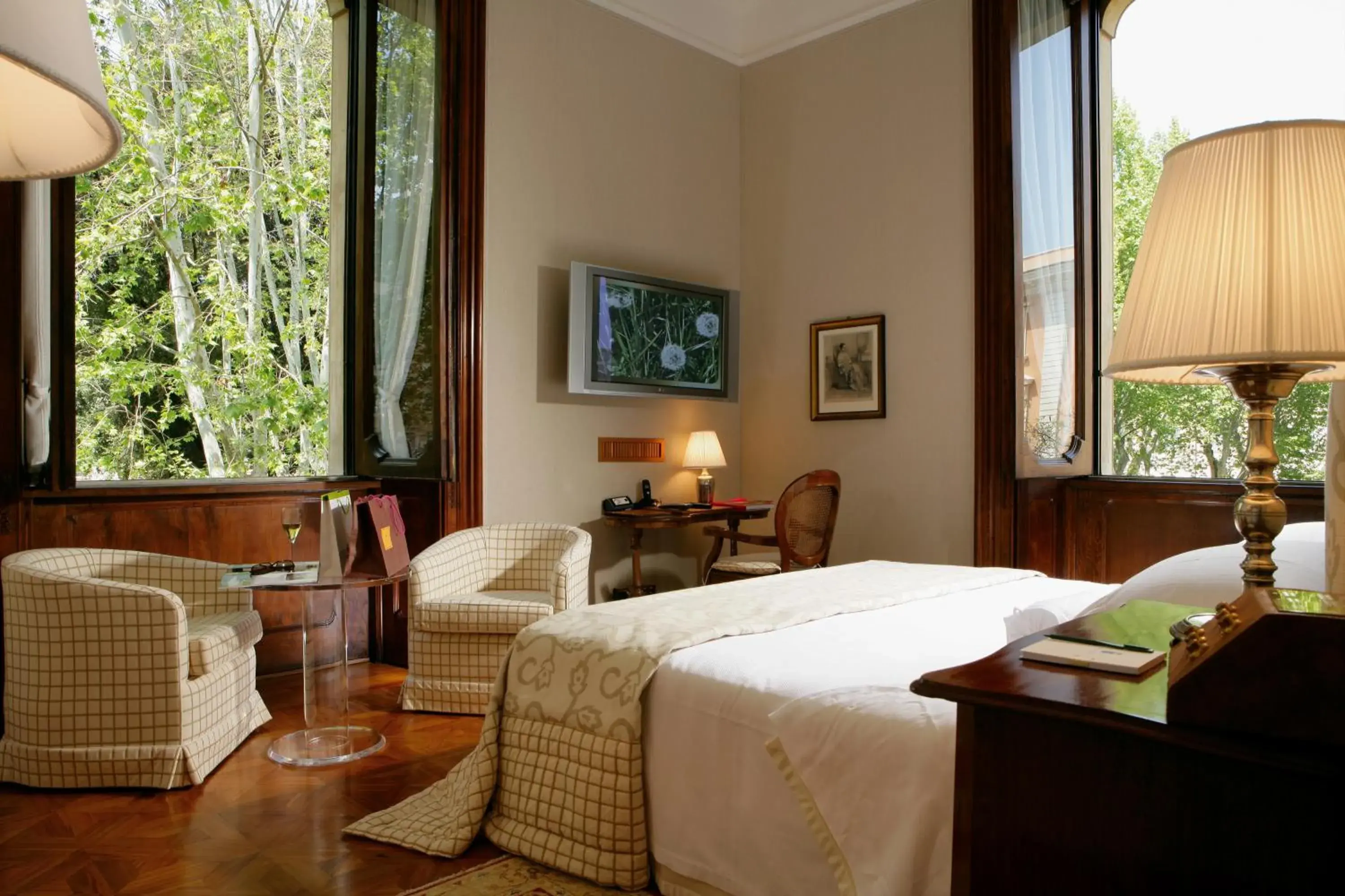 Bedroom, Bed in Villa Spalletti Trivelli - Small Luxury Hotels of the World