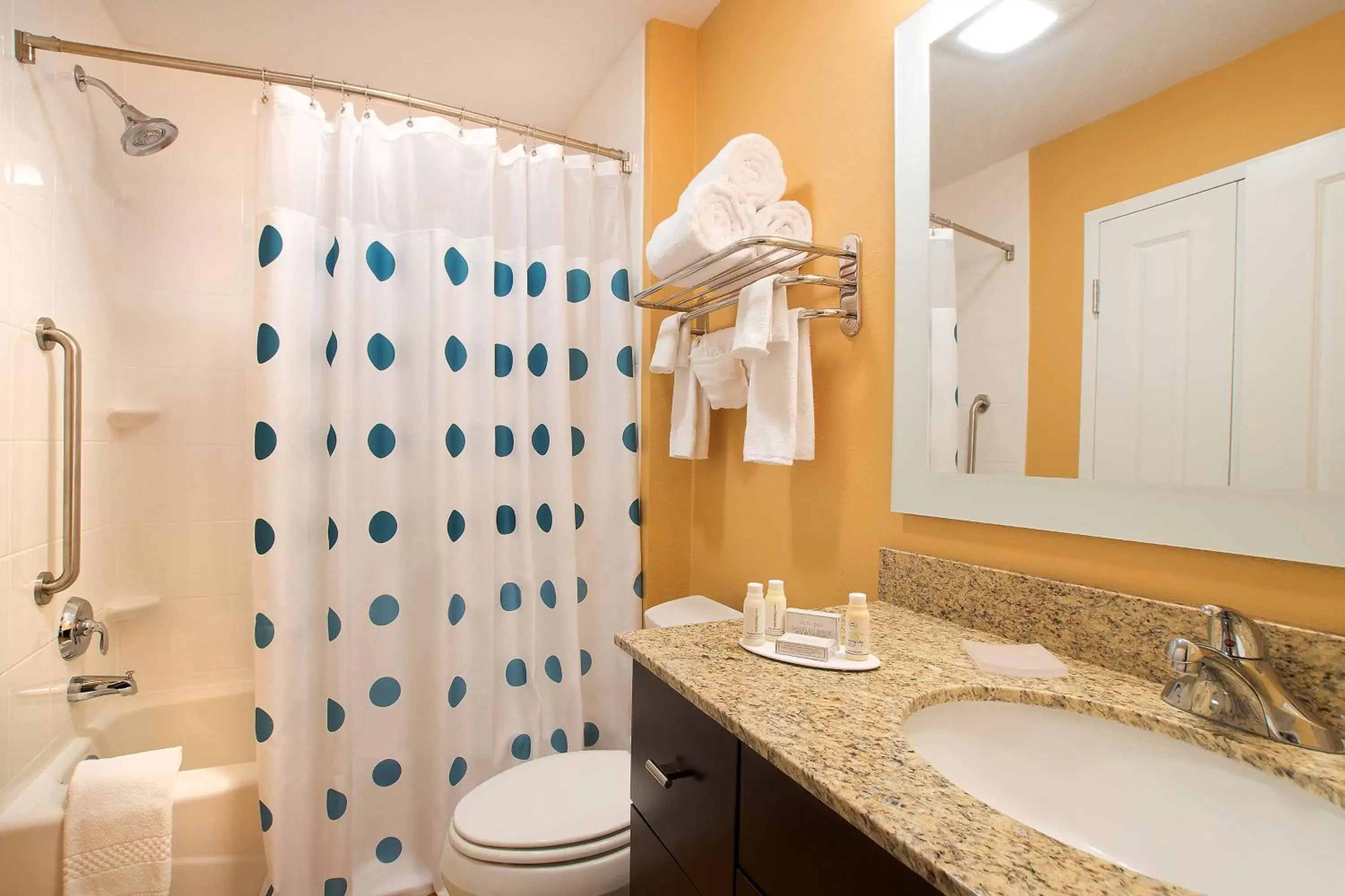Bathroom in TownePlace Suites by Marriott Dodge City