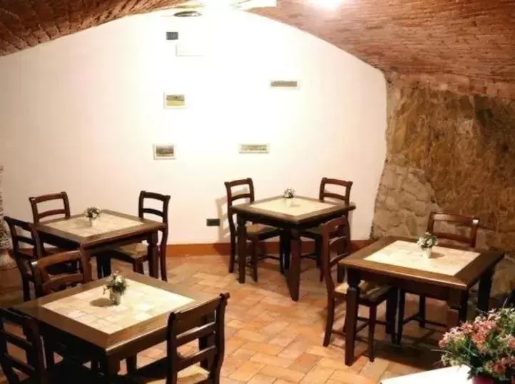 Restaurant/Places to Eat in B&B Baldovino di Monte