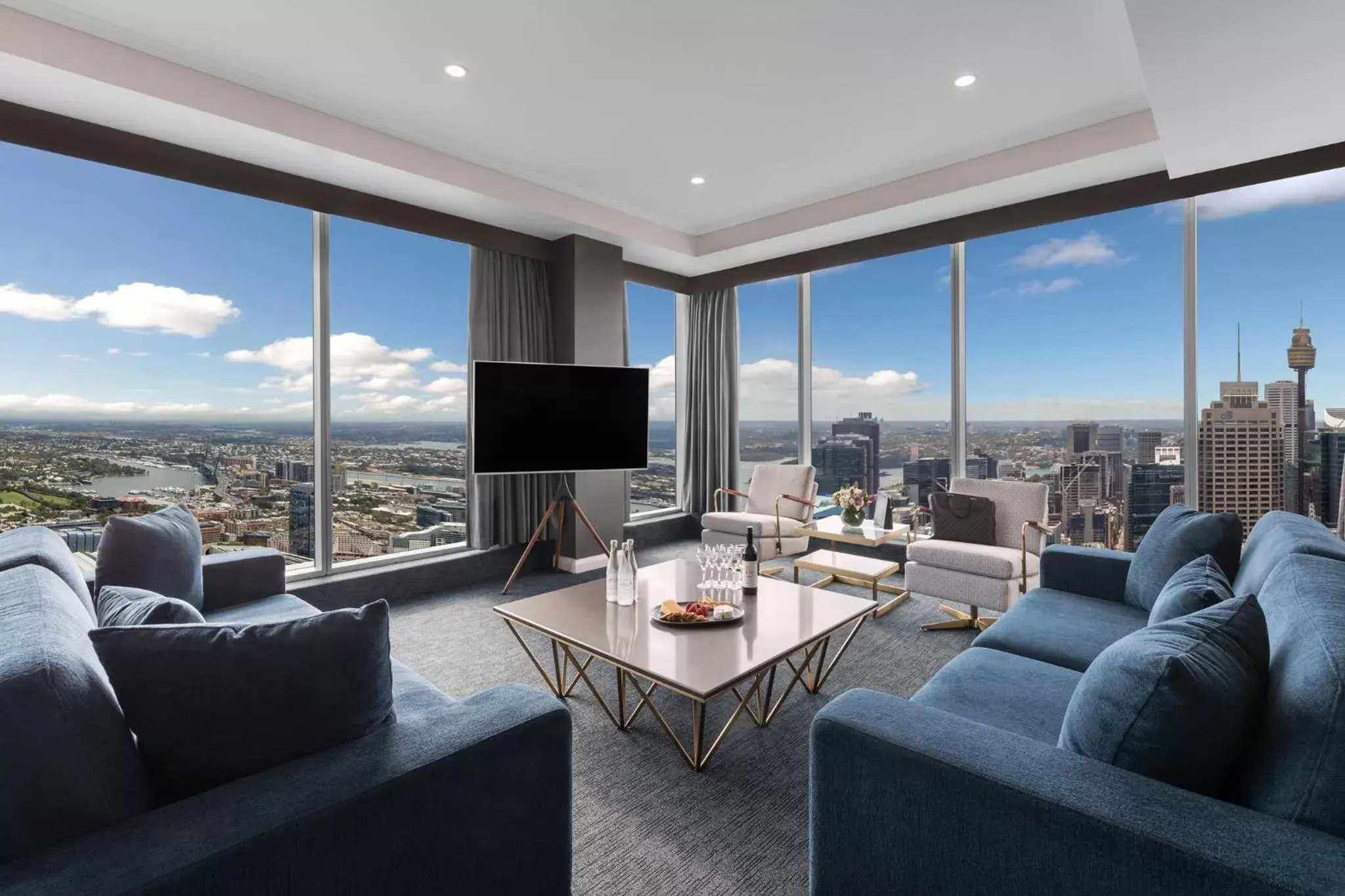 Living room, Seating Area in Meriton Suites World Tower, Sydney