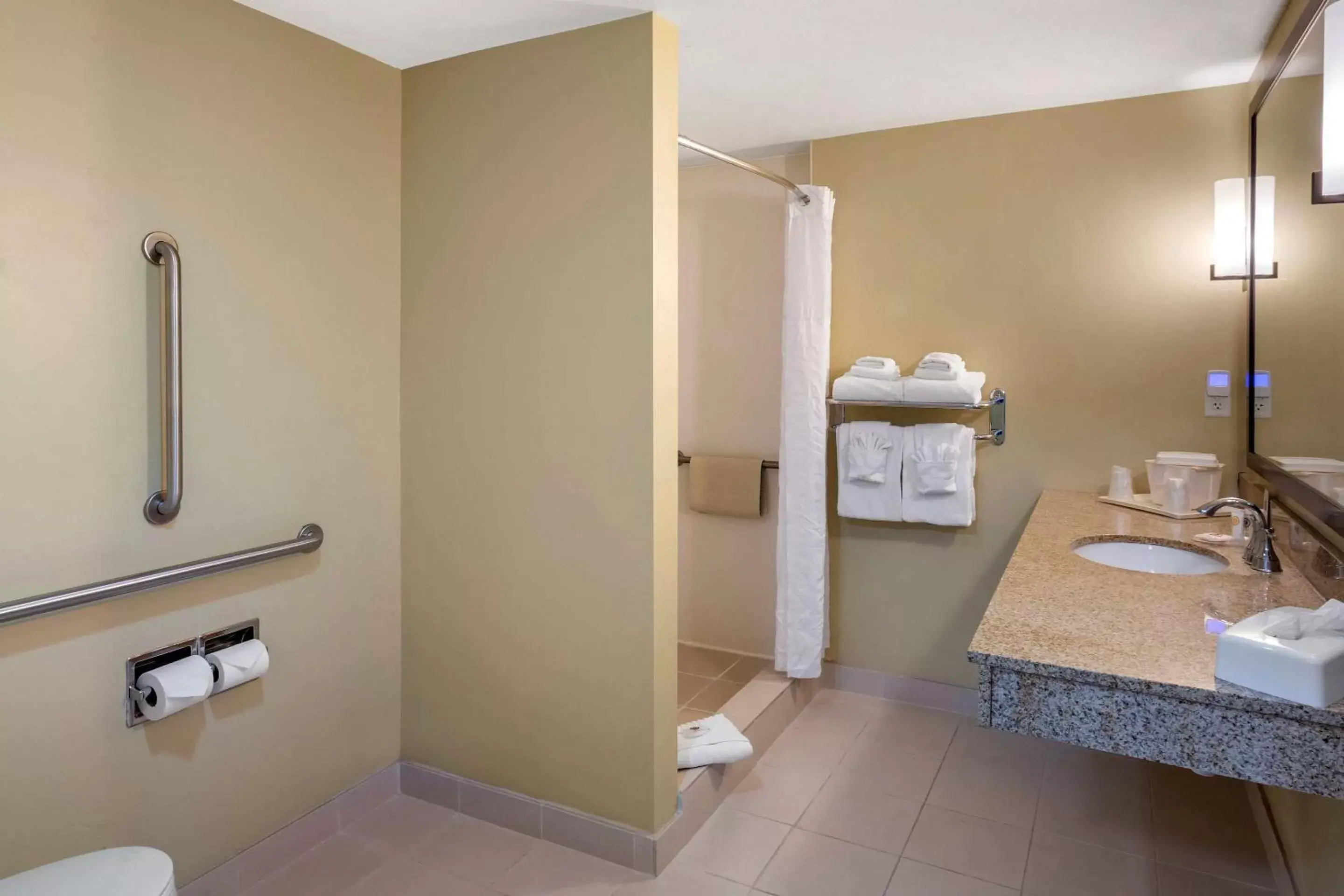 Photo of the whole room, Bathroom in Comfort Inn & Suites Tooele-Salt Lake City