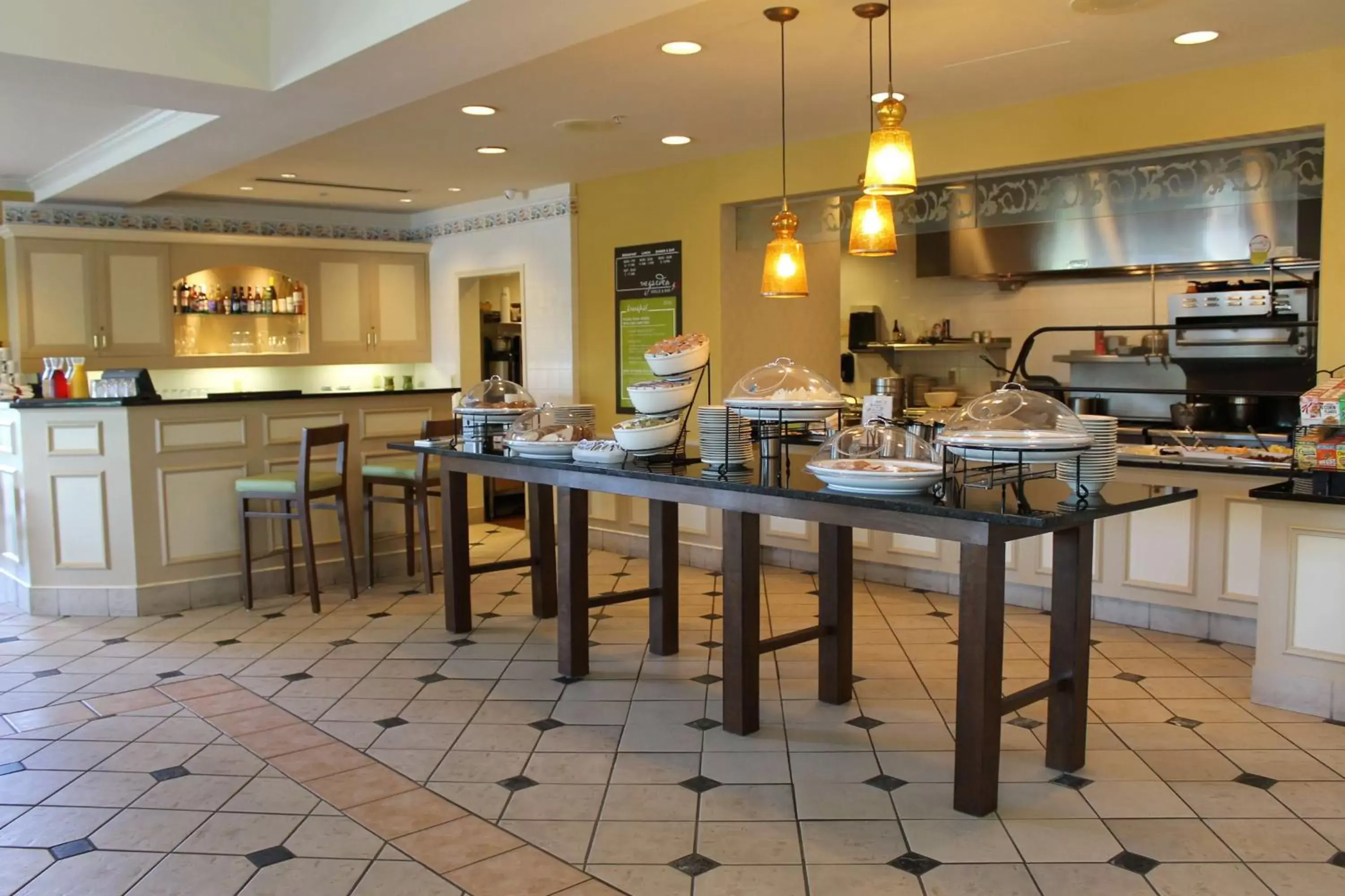 Breakfast, Restaurant/Places to Eat in Hilton Garden Inn Addison