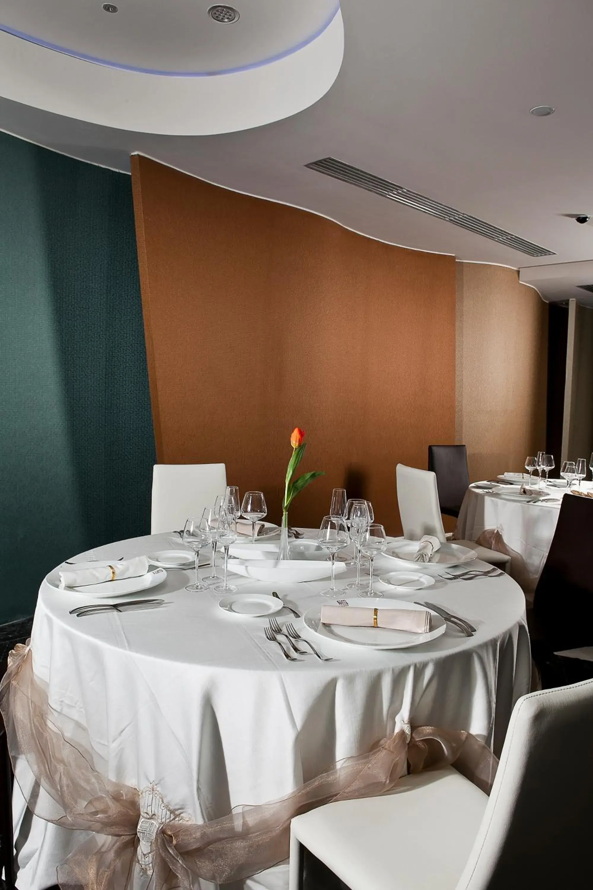 Banquet/Function facilities, Restaurant/Places to Eat in Main Palace Hotel