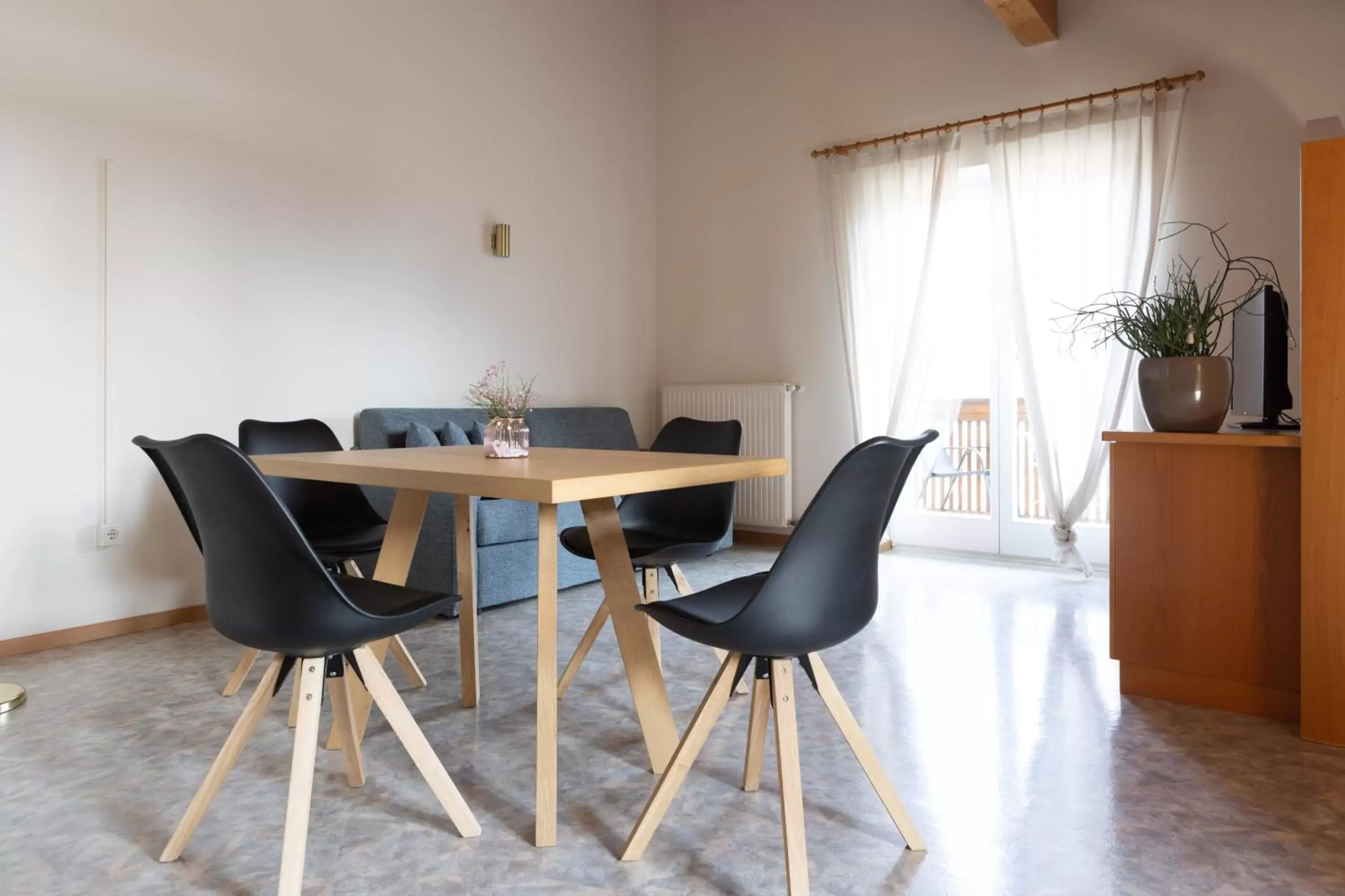 Living room, Dining Area in Residence Margreth