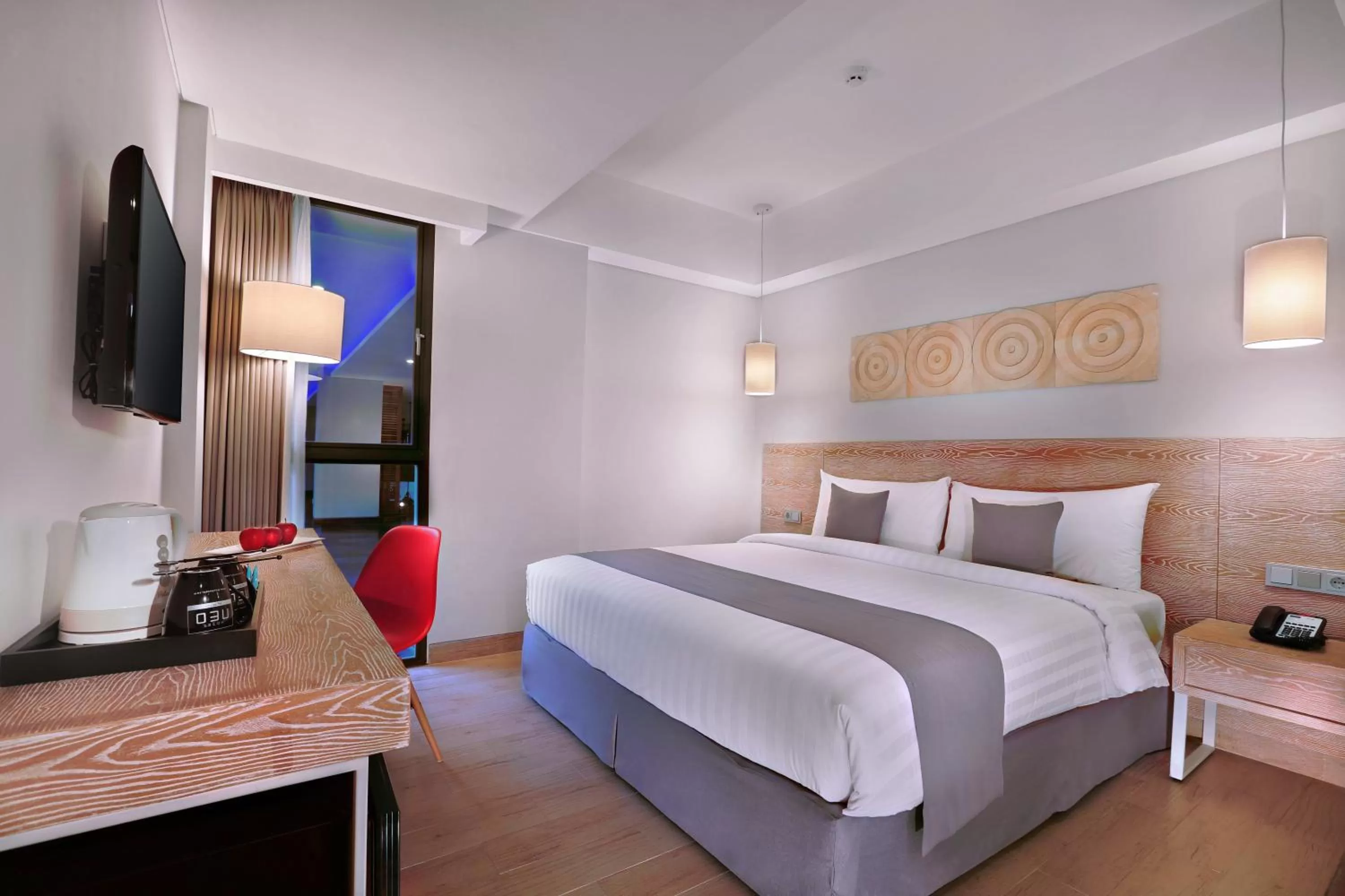 Bedroom, Bed in Hotel NEO+ Kuta Legian by ASTON
