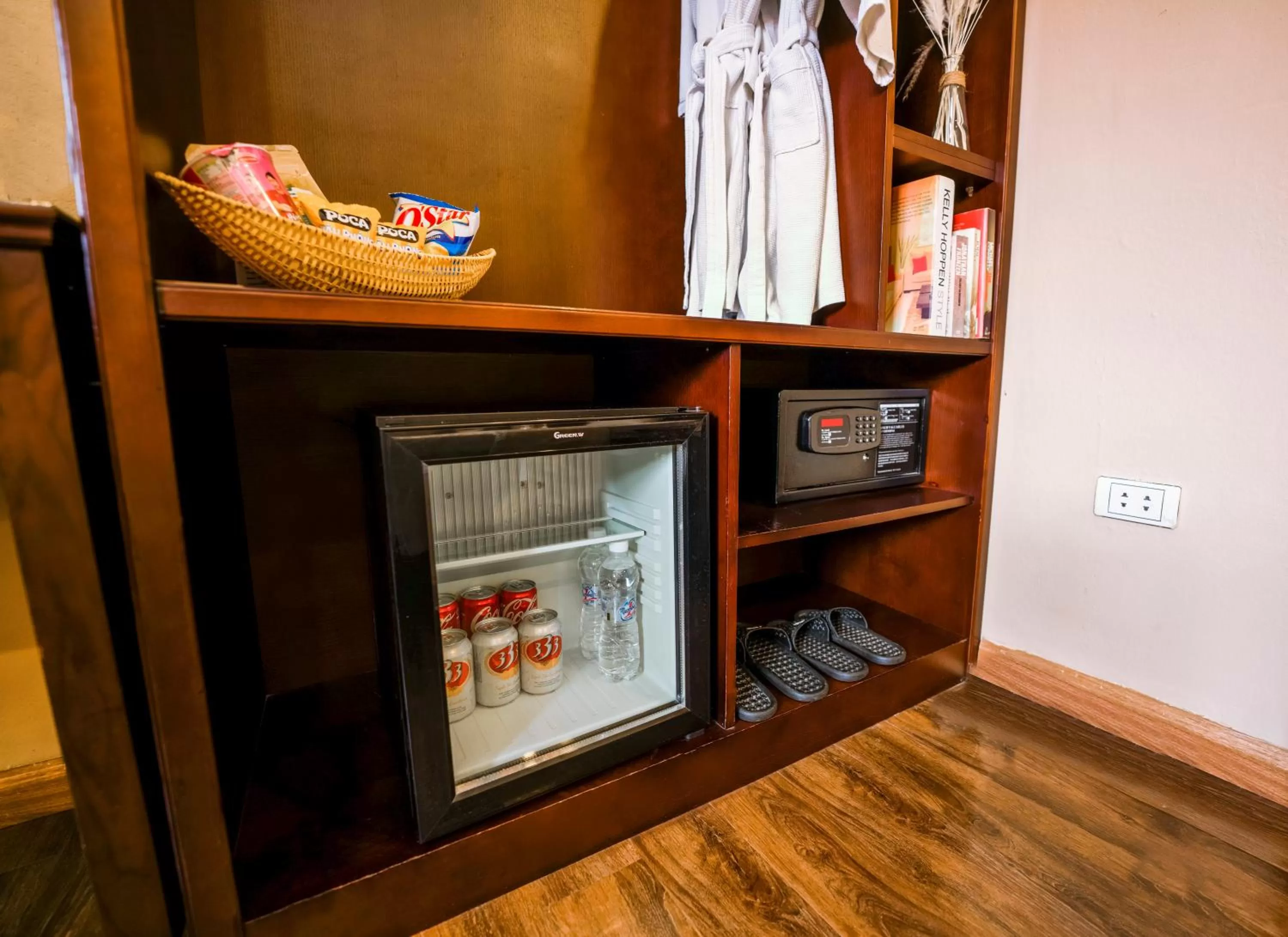 wardrobe in Labevie Hotel