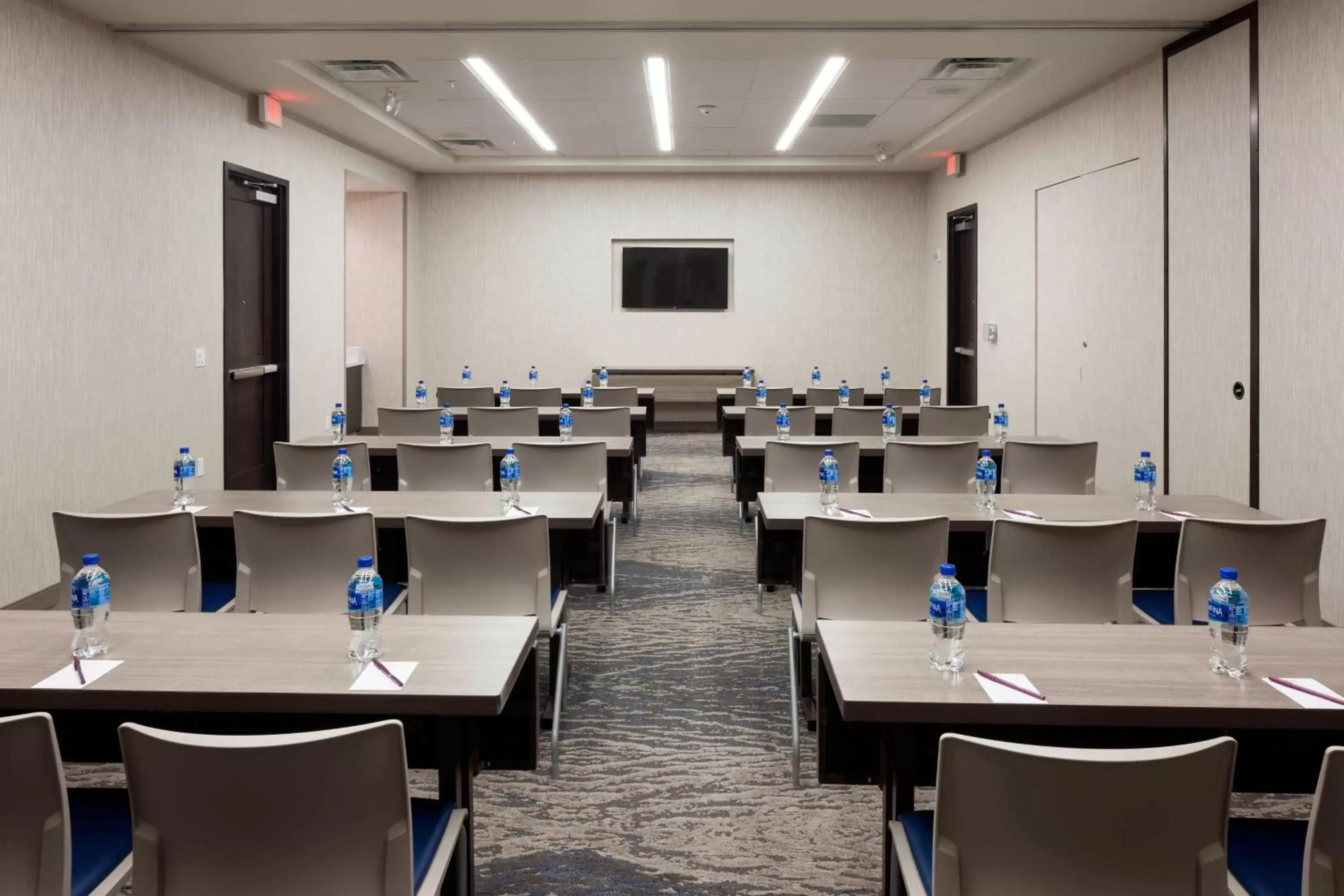 Meeting/conference room in SpringHill Suites by Marriott Clearwater Beach