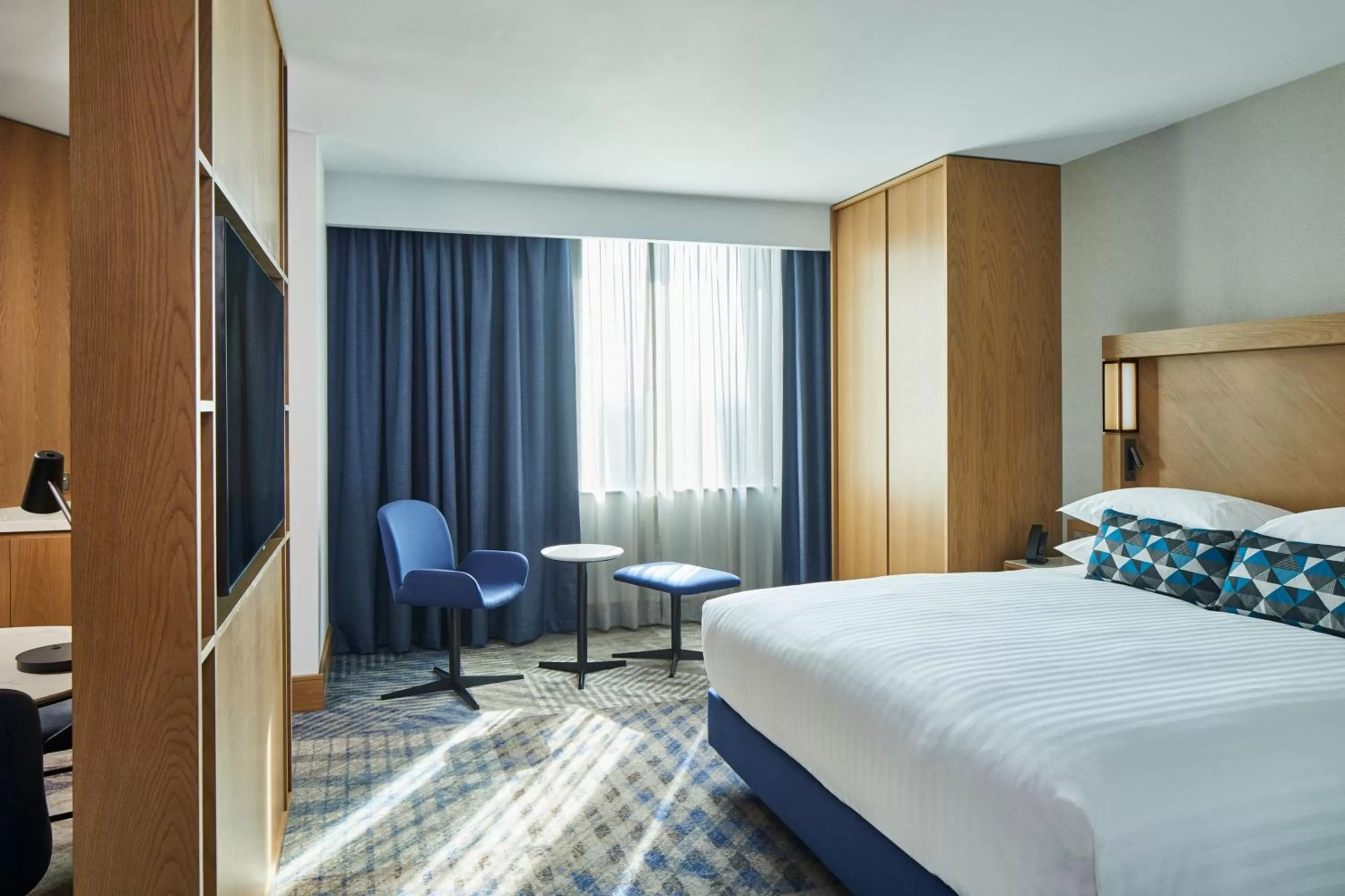 Bedroom, Bed in Courtyard by Marriott Exeter Sandy Park