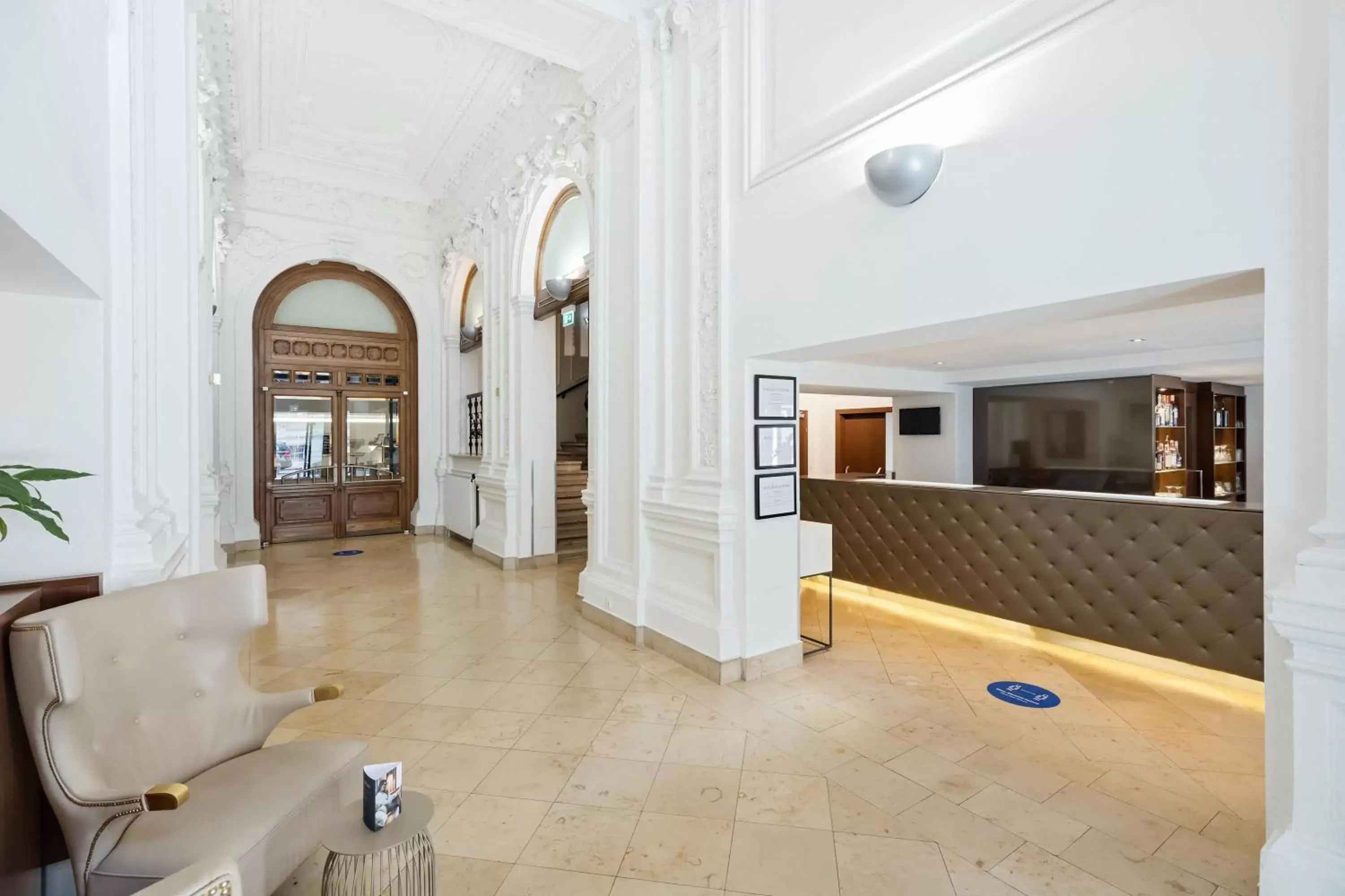Lobby or reception in Hotel Rathauspark Wien, a member of Radisson Individuals Lobby or reception in Hotel Rathauspark Wien, a member of Radisson Individuals
