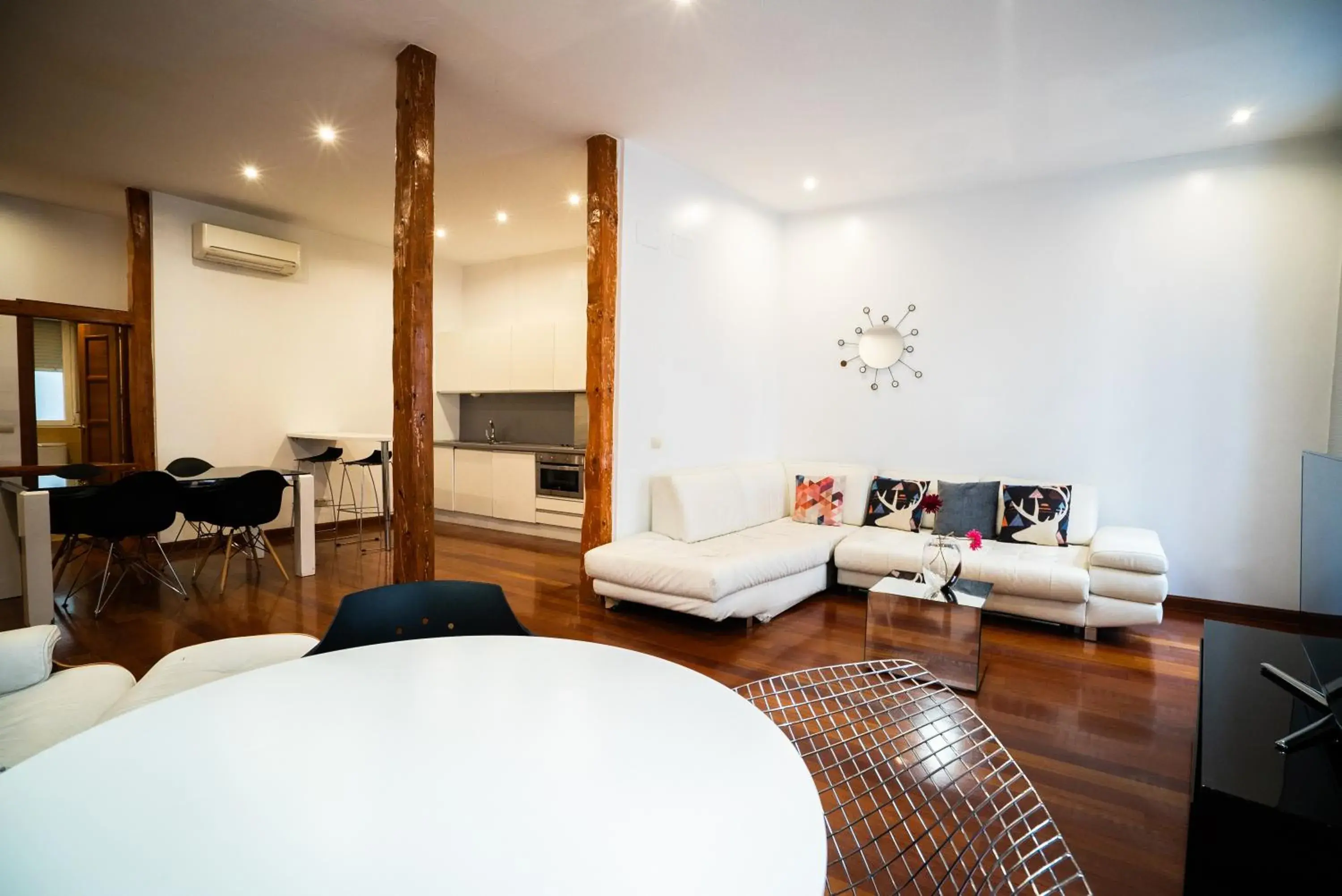 Living room, Seating Area in SmartRental Madrid Atocha