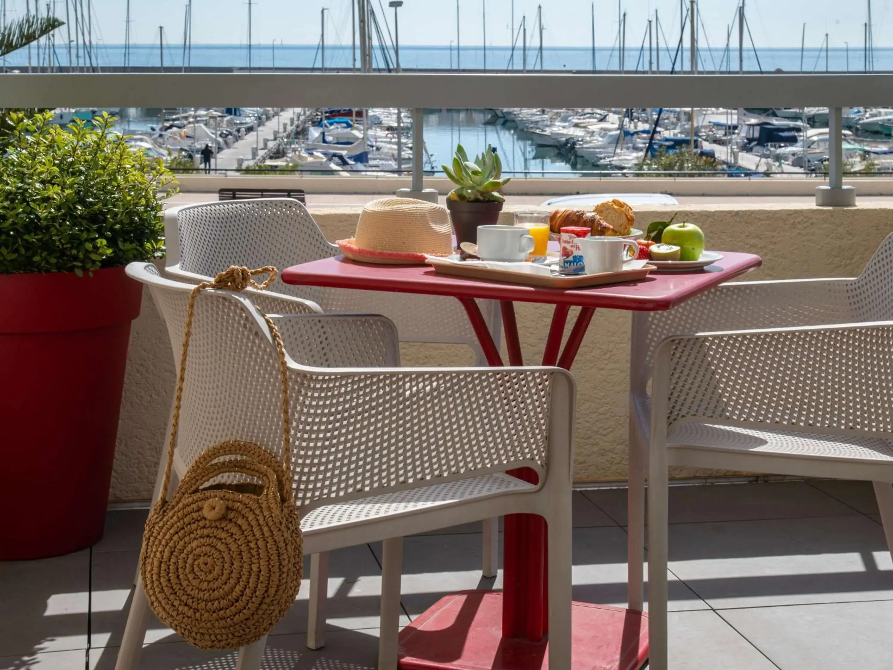 Property building in ibis budget Menton Bord de Mer Property building in ibis budget Menton Bord de Mer