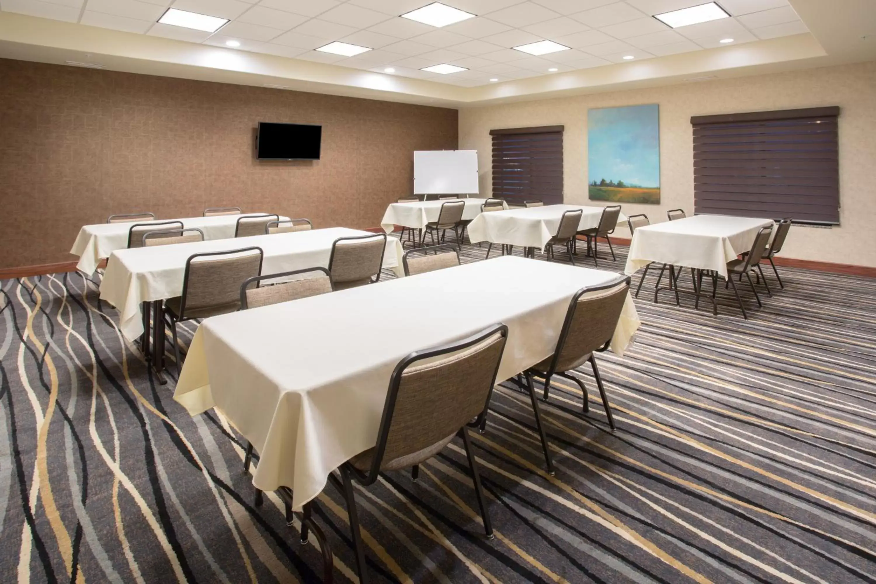 Meeting/conference room in Holiday Inn Express Hotel & Suites Glendive, an IHG Hotel