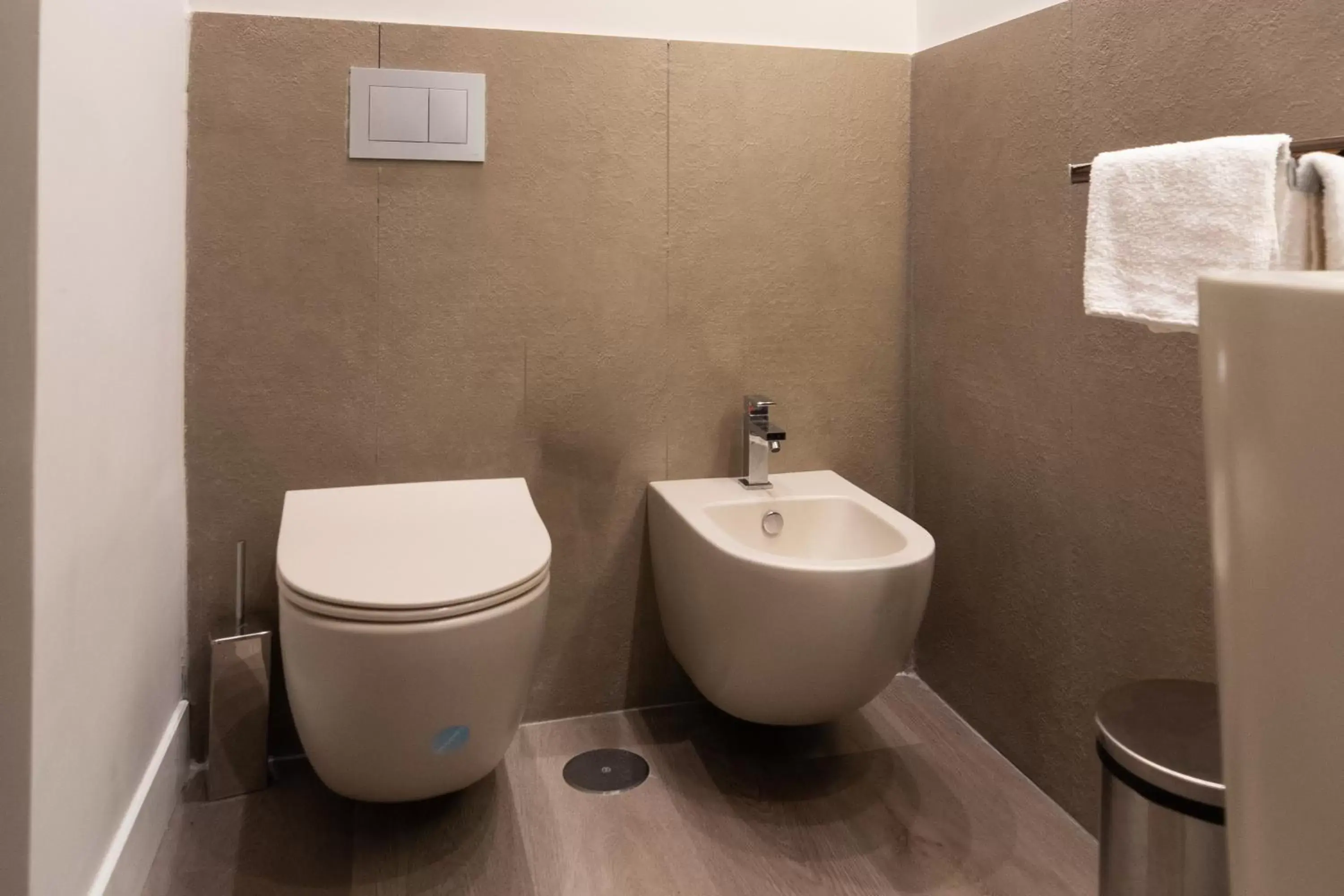 Toilet, Bathroom in DOMUS VESUVIO