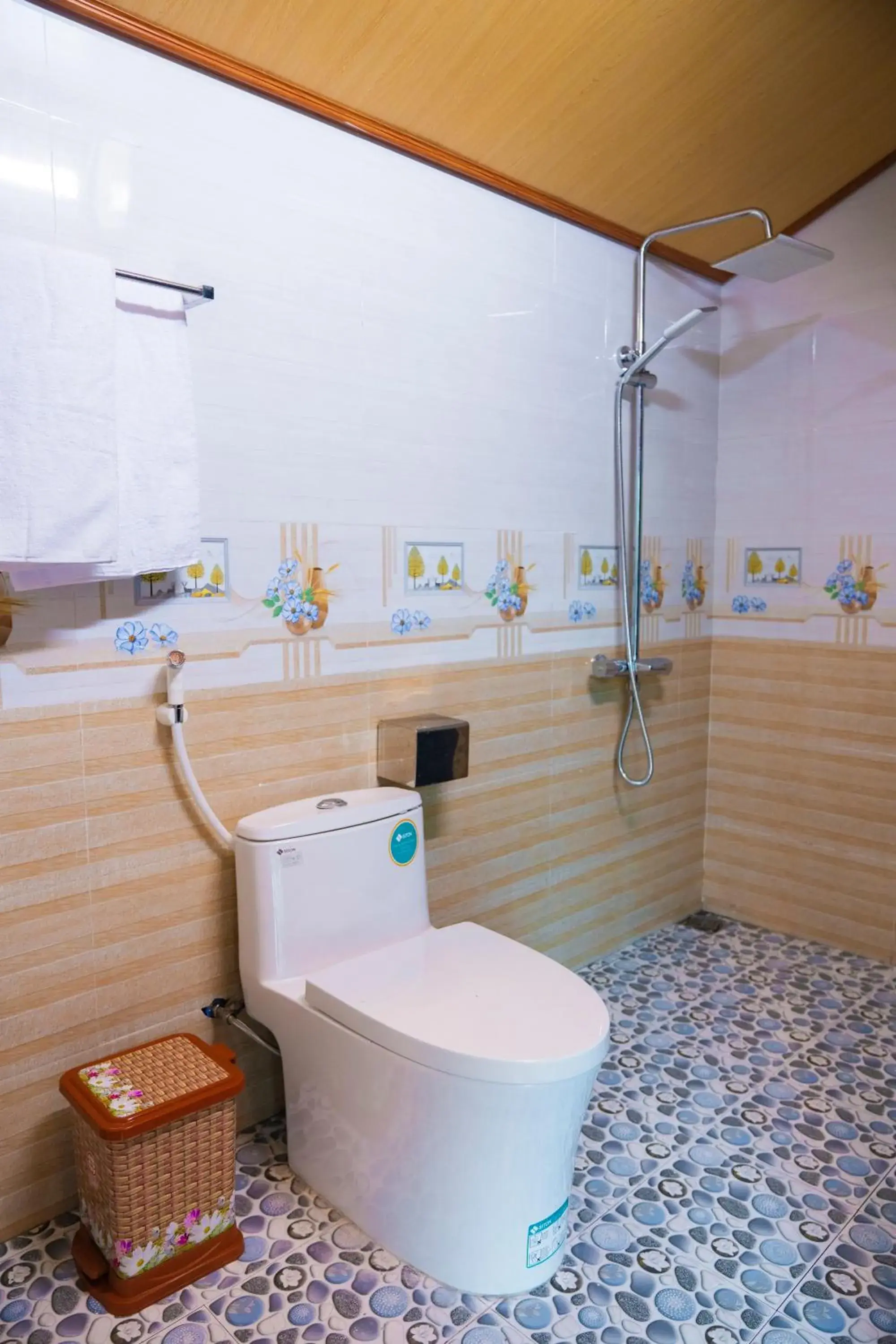 Shower, Bathroom in Tam Coc Cat Luong Homestay