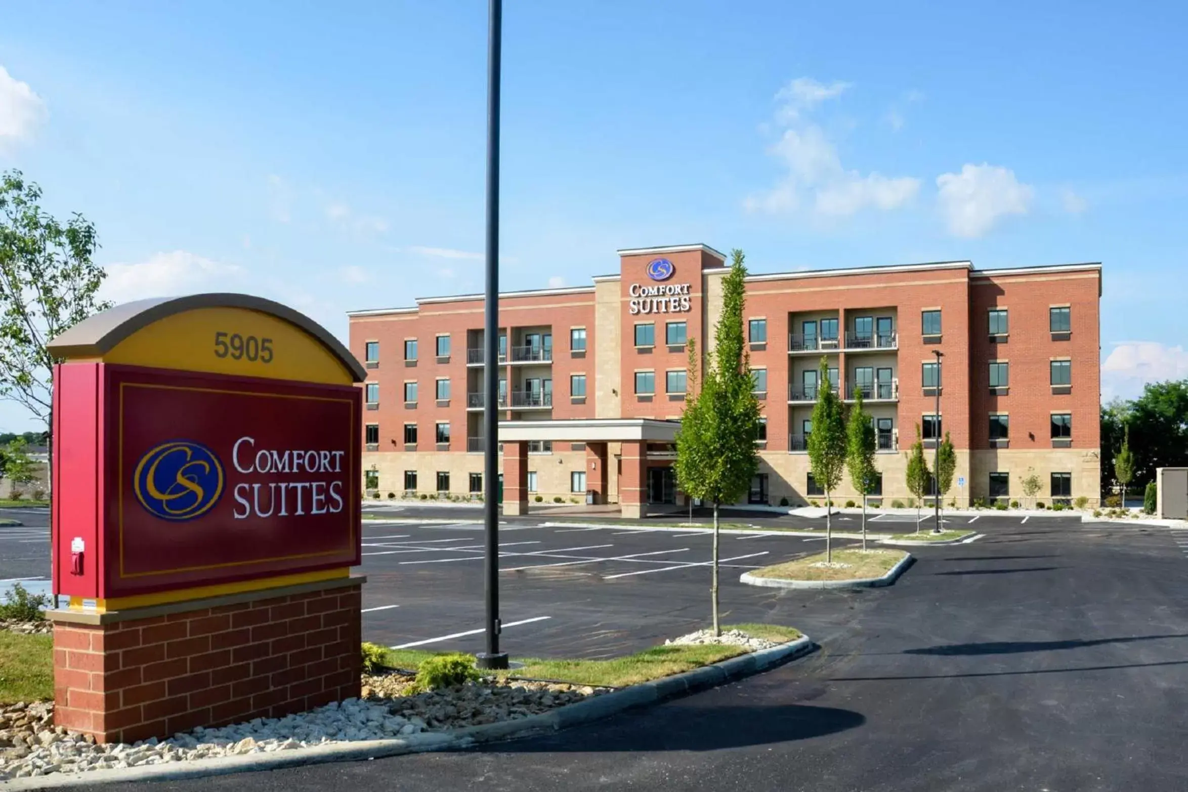 Facade/entrance, Property Building in Comfort Suites Florence - Cincinnati South