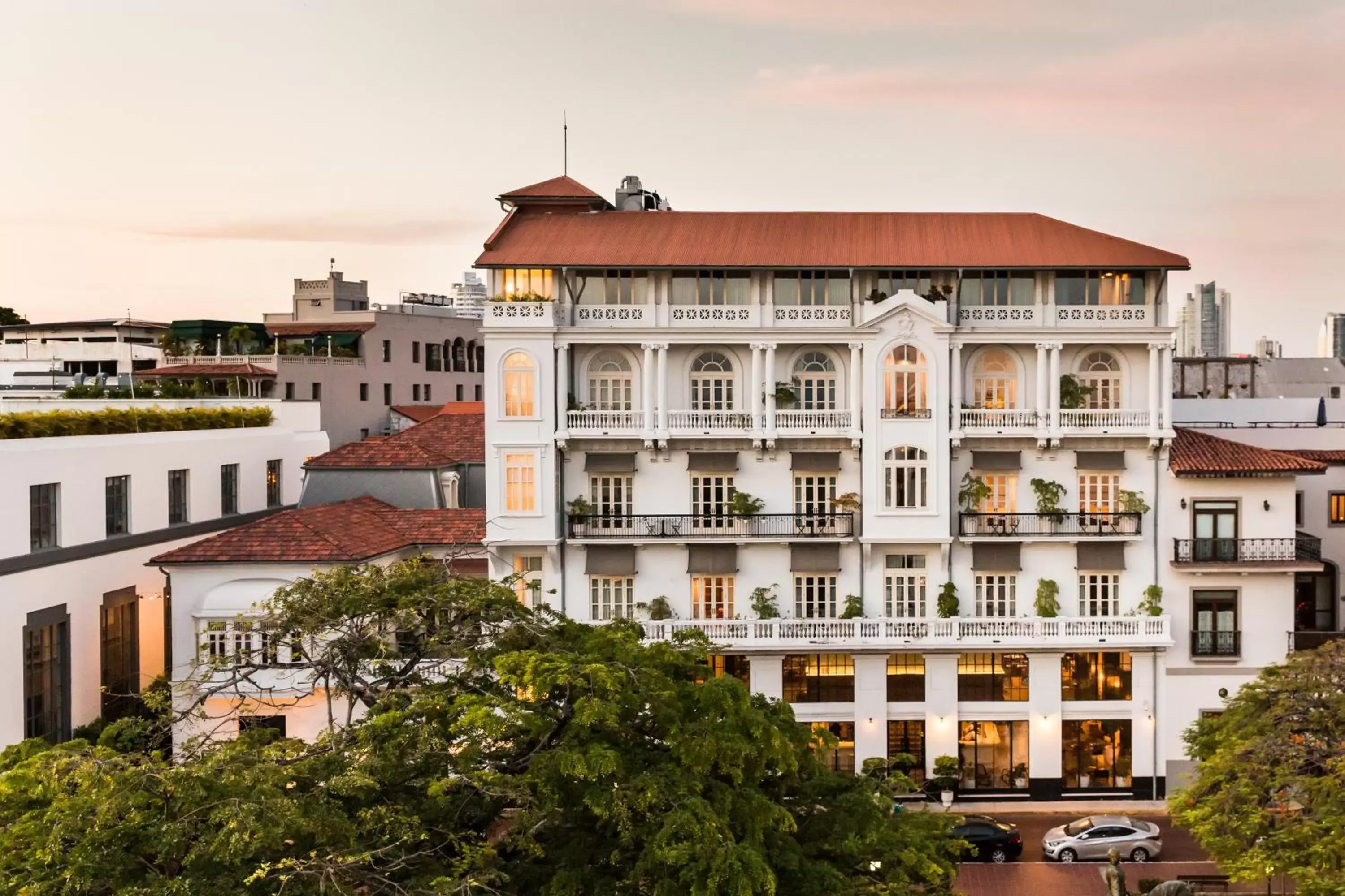 Property Building in American Trade Hotel