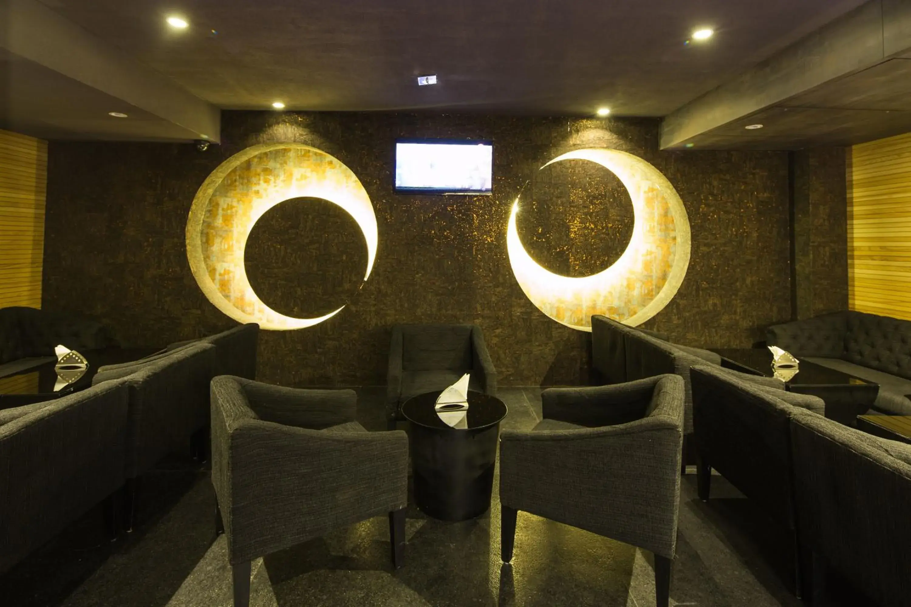 Lounge or bar in Vesta Maurya Palace