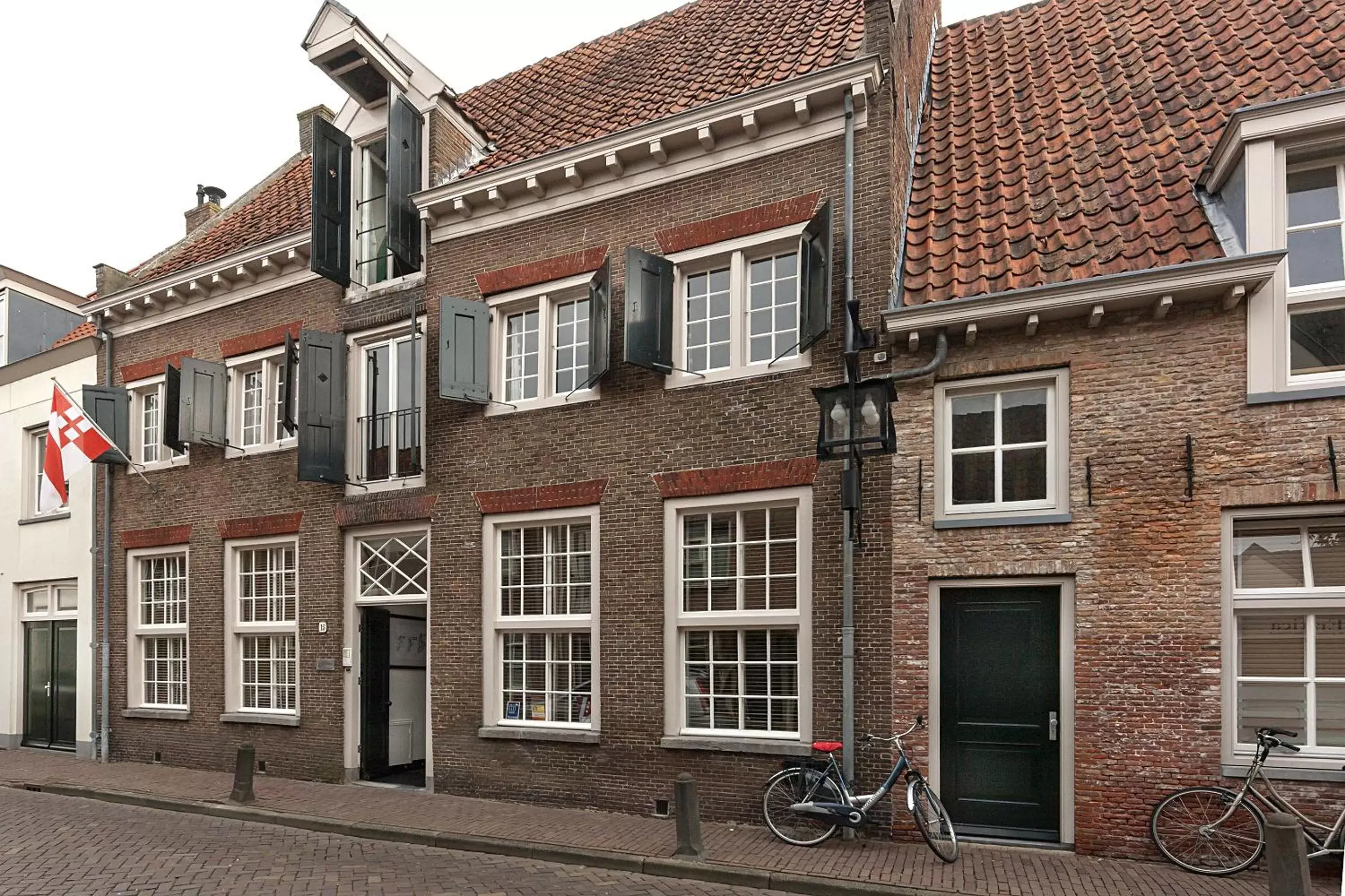 Facade/entrance, Property Building in Hotel de Tabaksplant