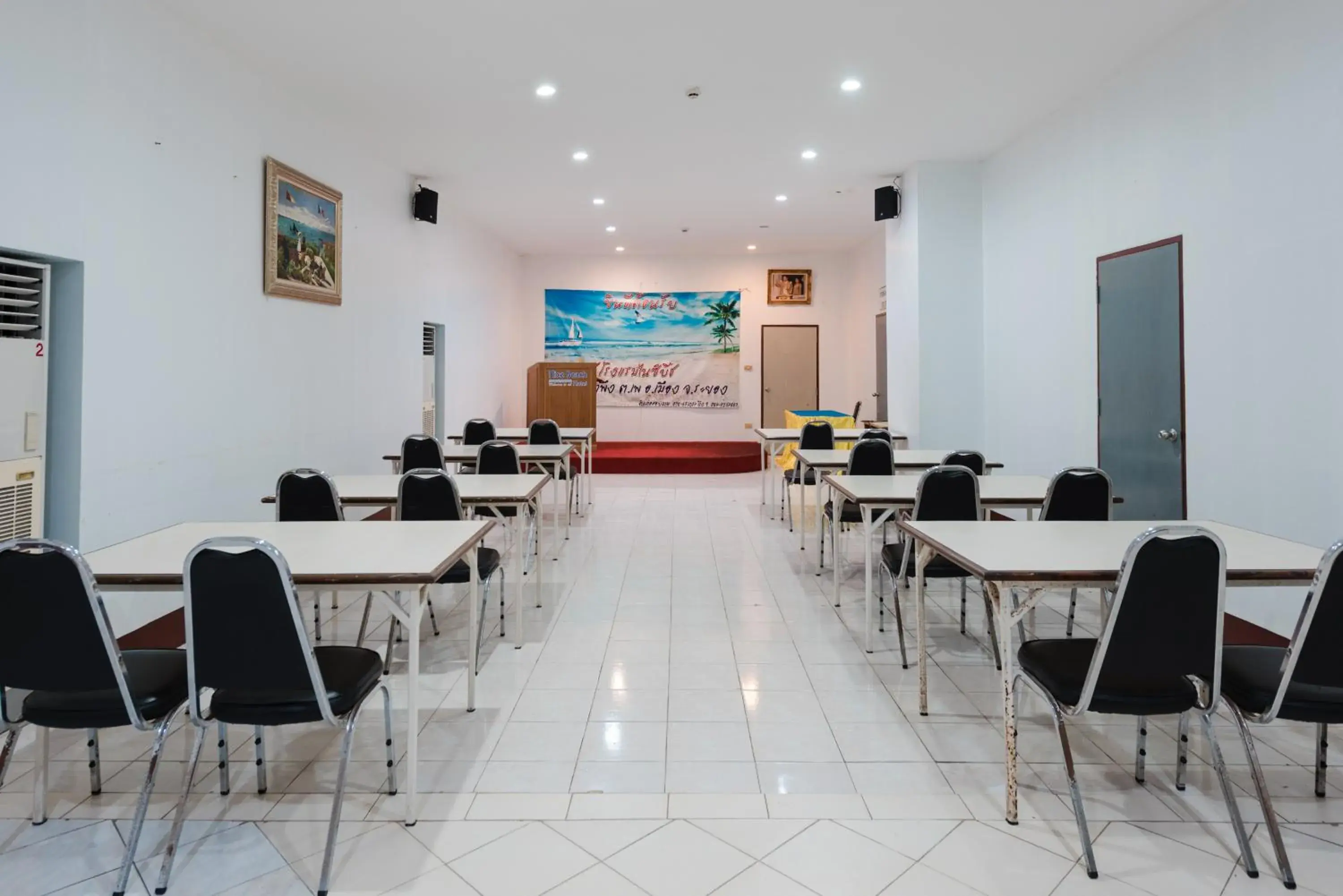 Meeting/conference room in Nice Beach Hotel