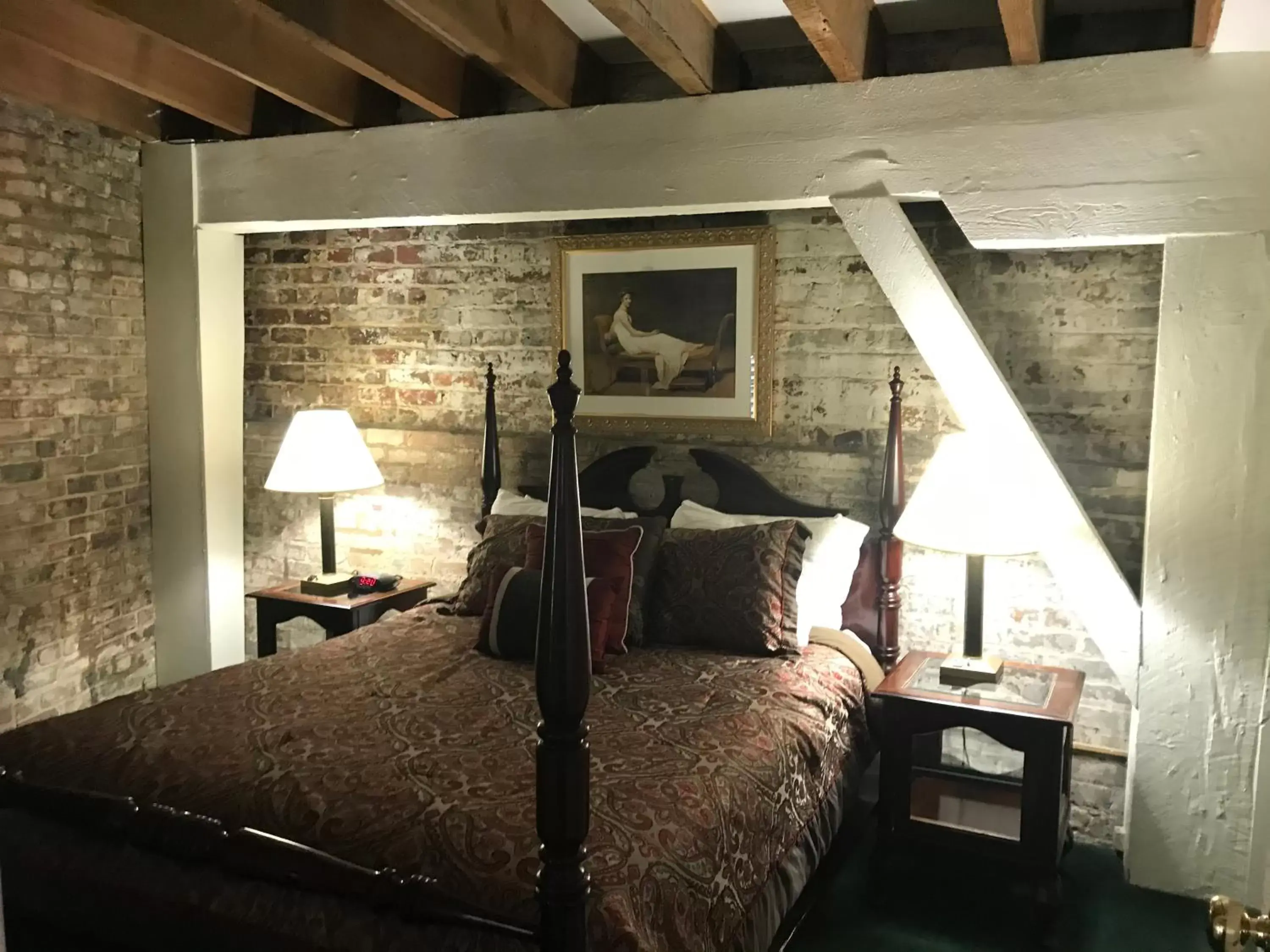 One-Bedroom Apartment in Plaza Suites Downtown New Orleans