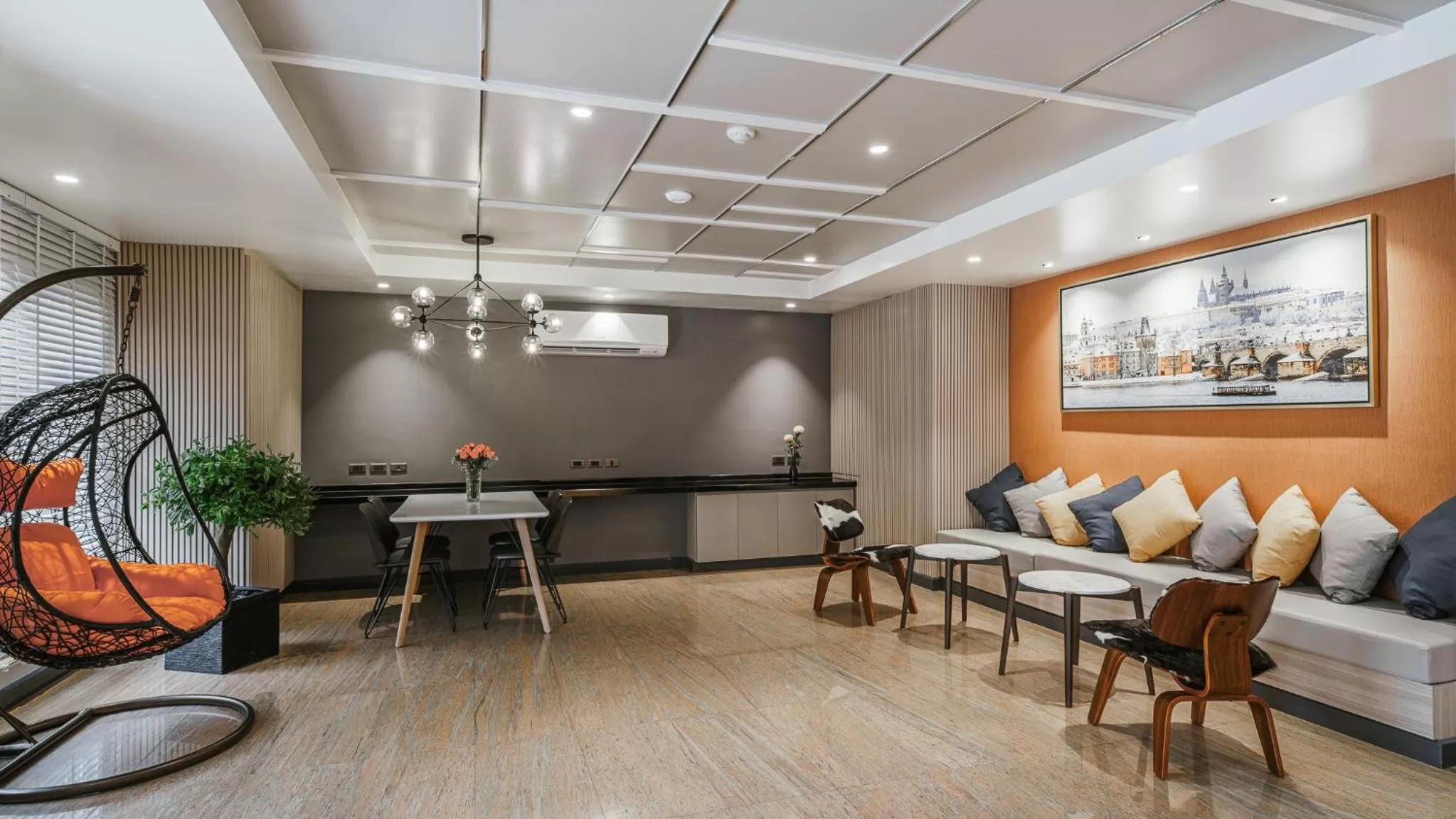 Communal lounge/ TV room in Season Place