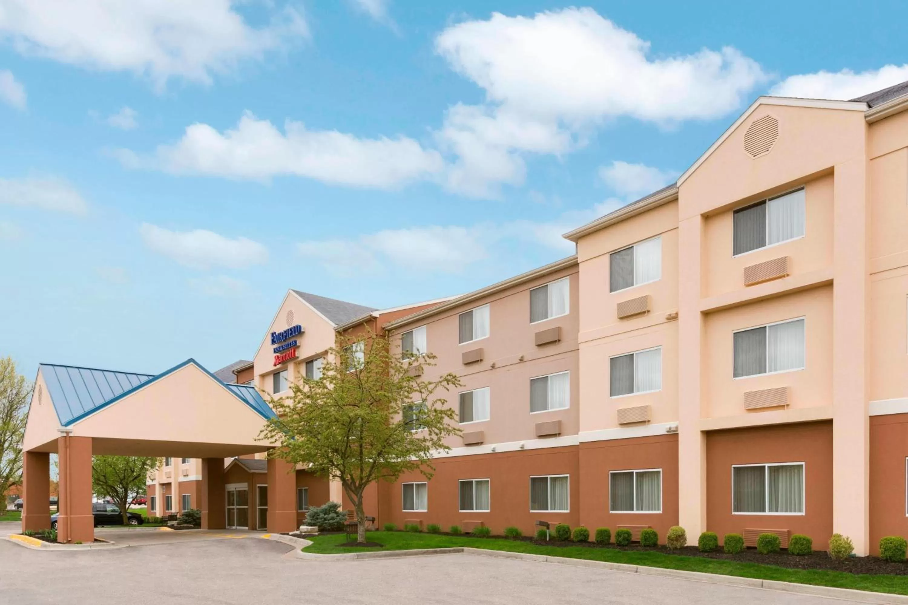 Property building in Fairfield Inn & Suites Grand Rapids