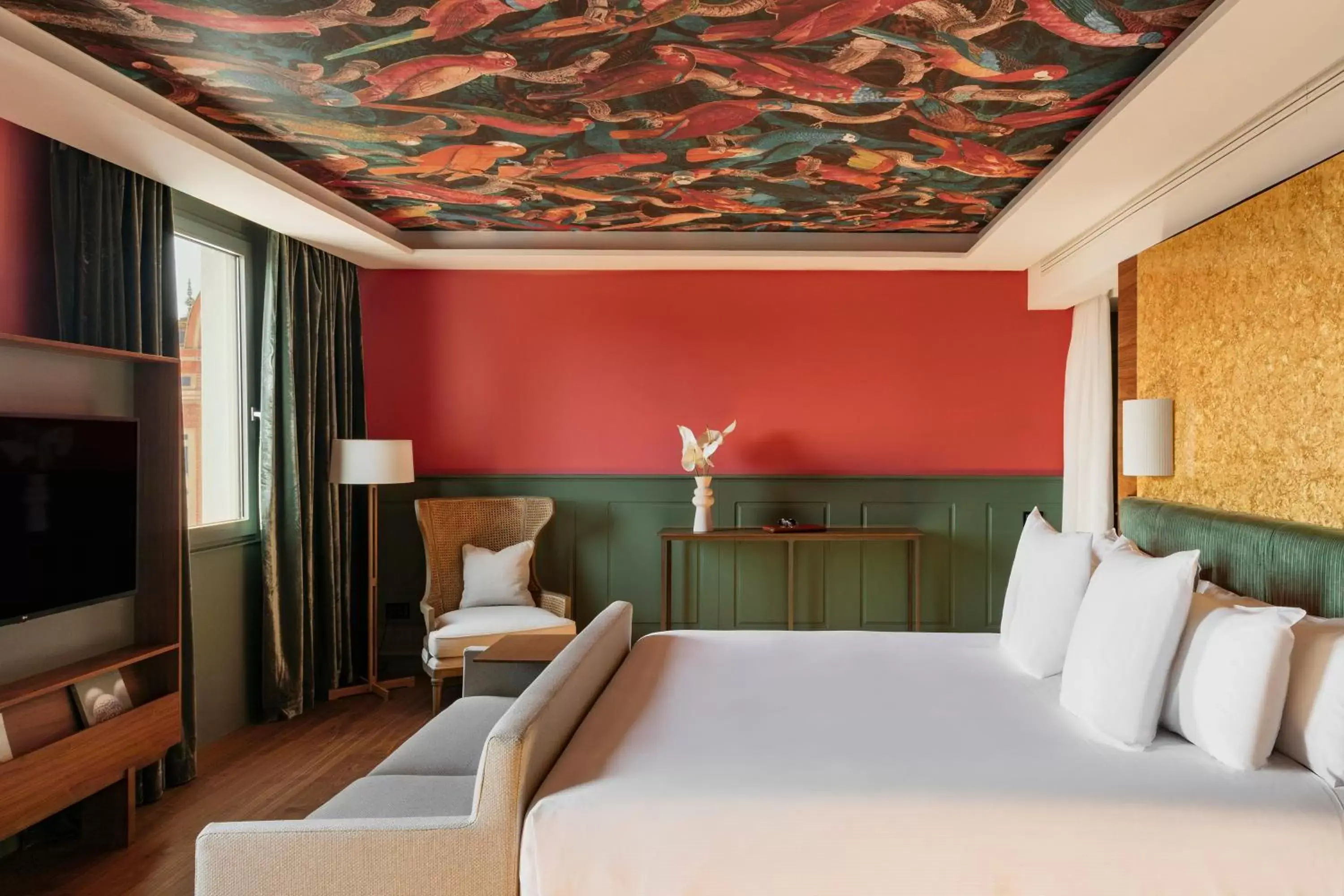 Bed in Hotel Colón Gran Meliá - The Leading Hotels of the World Bed in Hotel Colón Gran Meliá - The Leading Hotels of the World