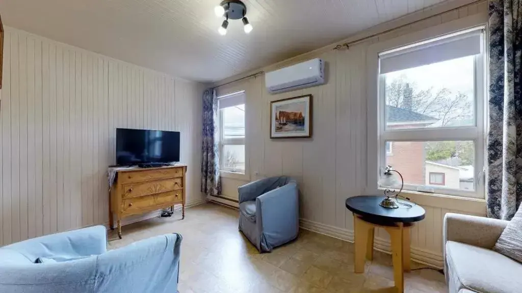 Living room, Seating Area in Manoir Belle Plage