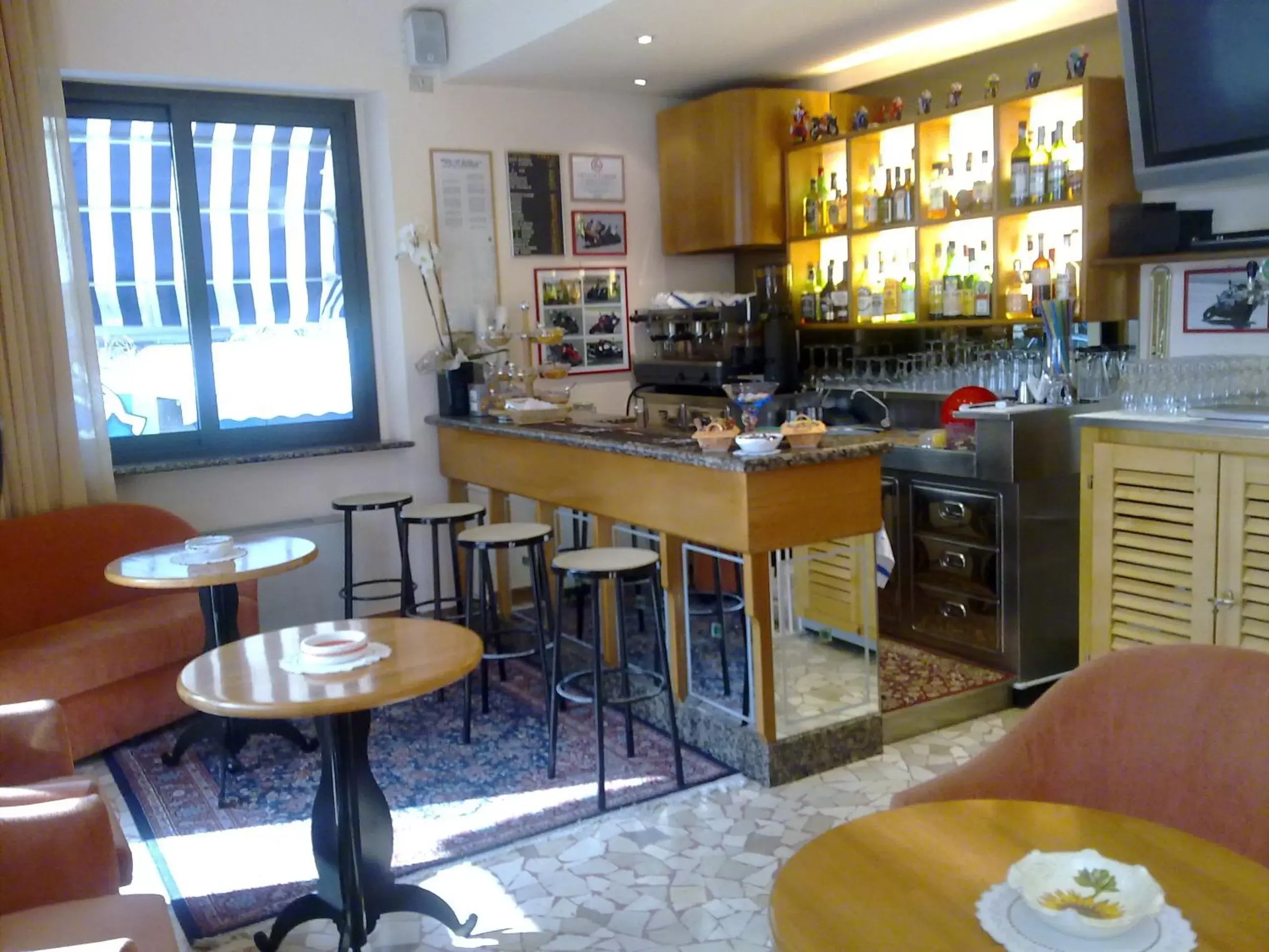 Lounge or bar, Lounge/Bar in Hotel Cobalto